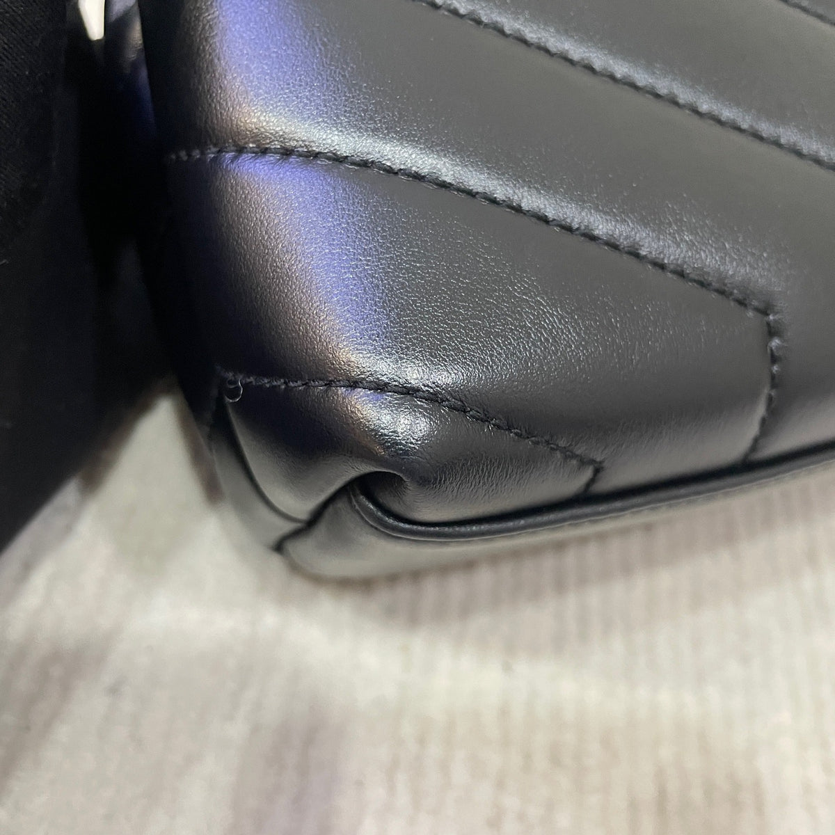 Saint Laurent - Loulou Mini - Leather - Black - (mini)