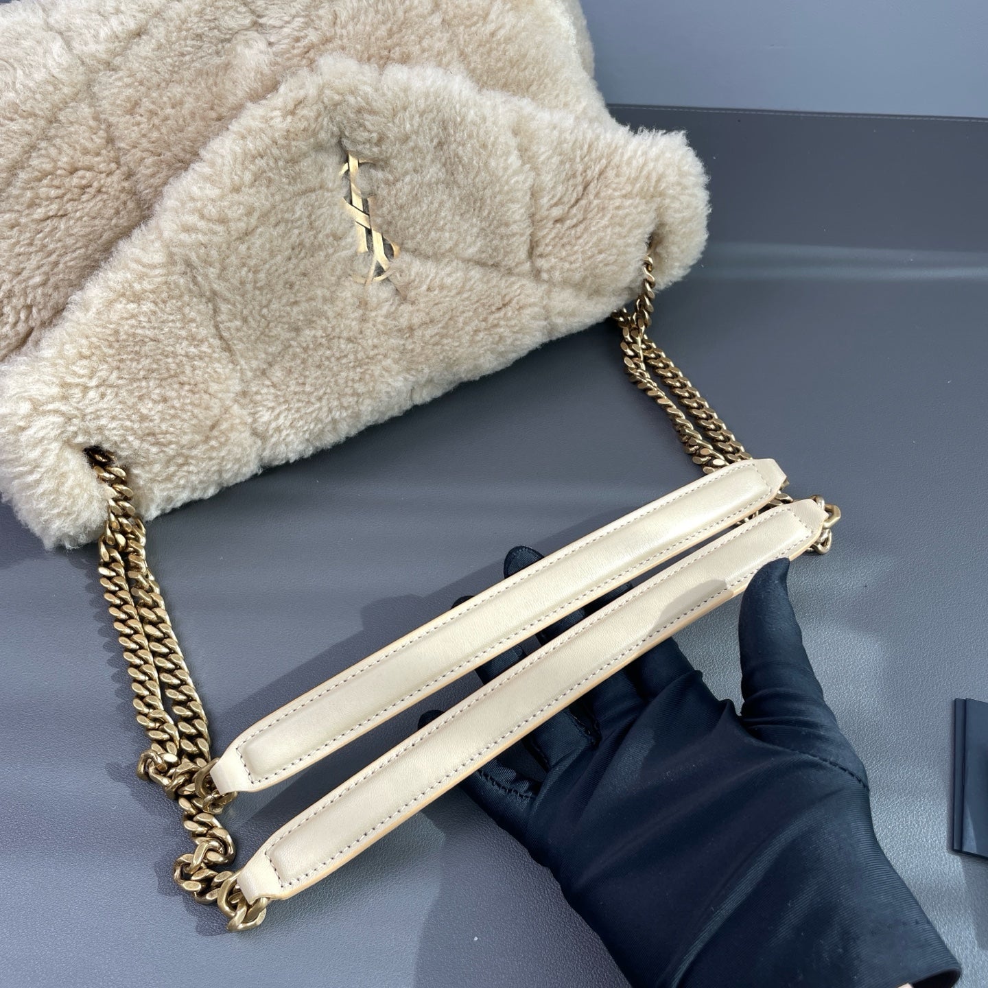 Saint Laurent - Loulou Puffer - Fur - Other - Beige - (small)