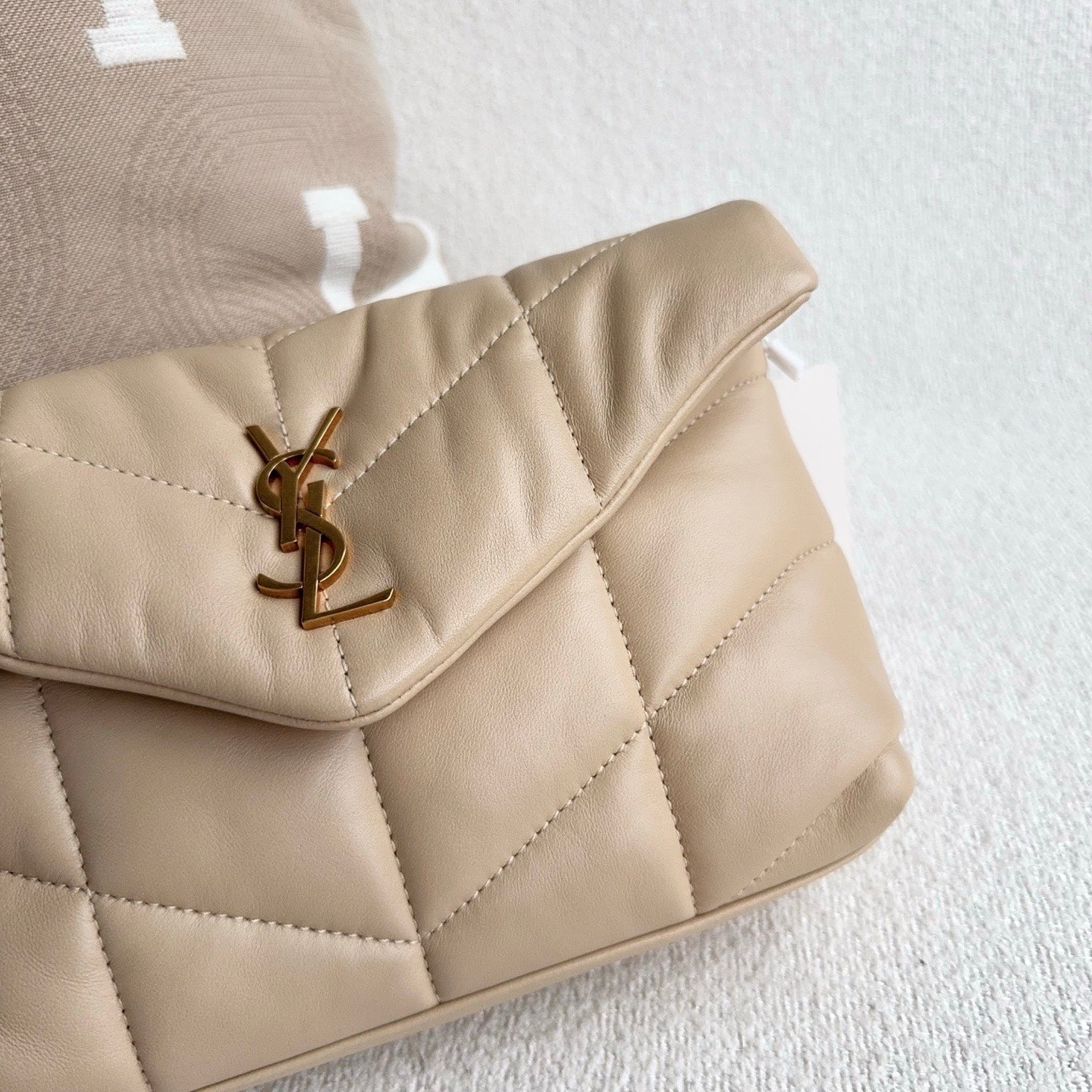 Saint Laurent - LouLou Puffer - Leather - Beige - (small)