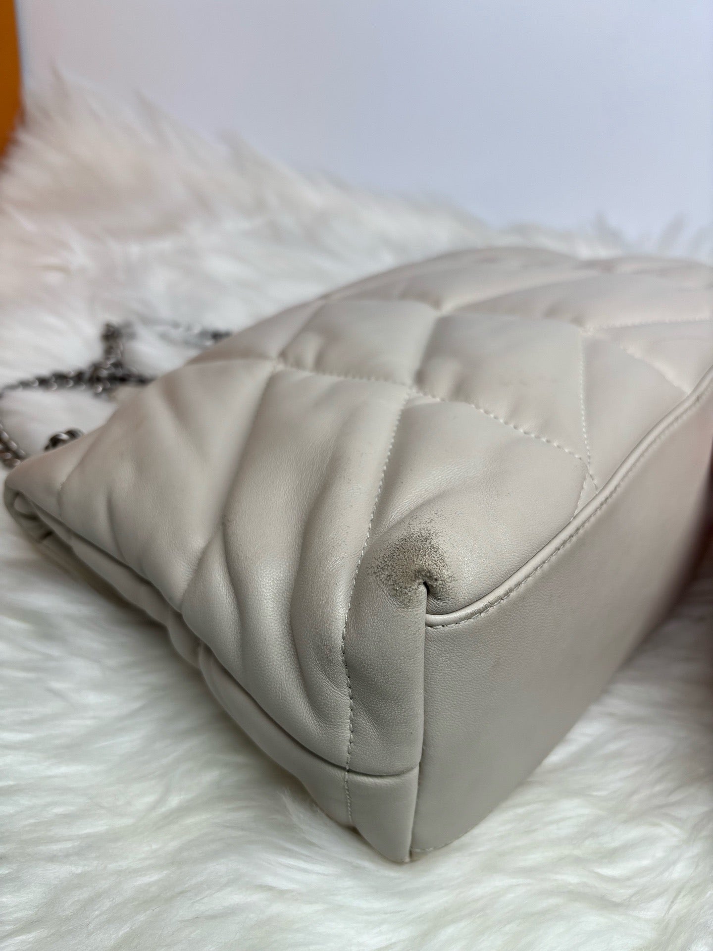 Saint Laurent - Loulou Puffer - Leather - Beige - (small)
