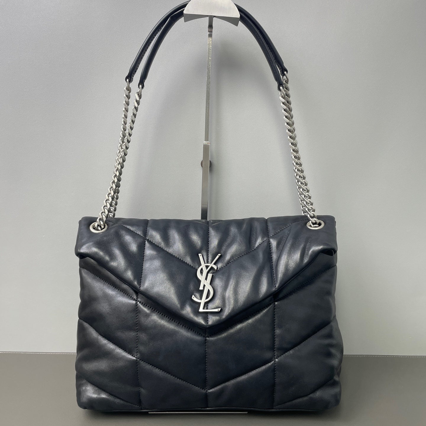 Saint Laurent - Loulou Puffer - Leather - Black - (medium)