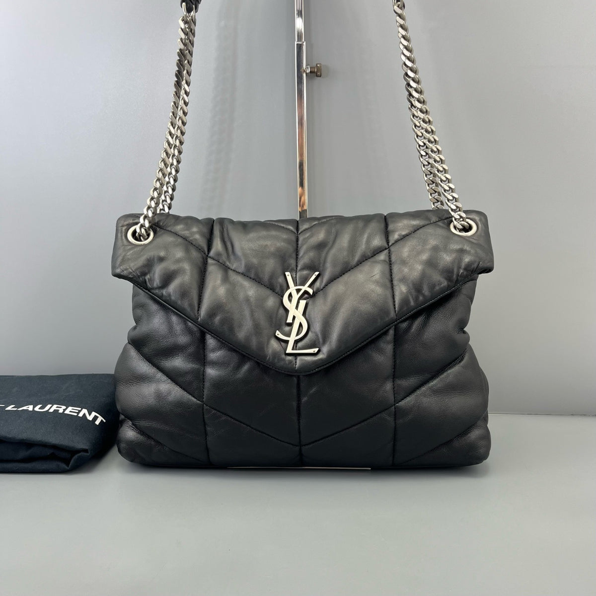 Saint Laurent - Loulou Puffer - Leather - Black - (medium)