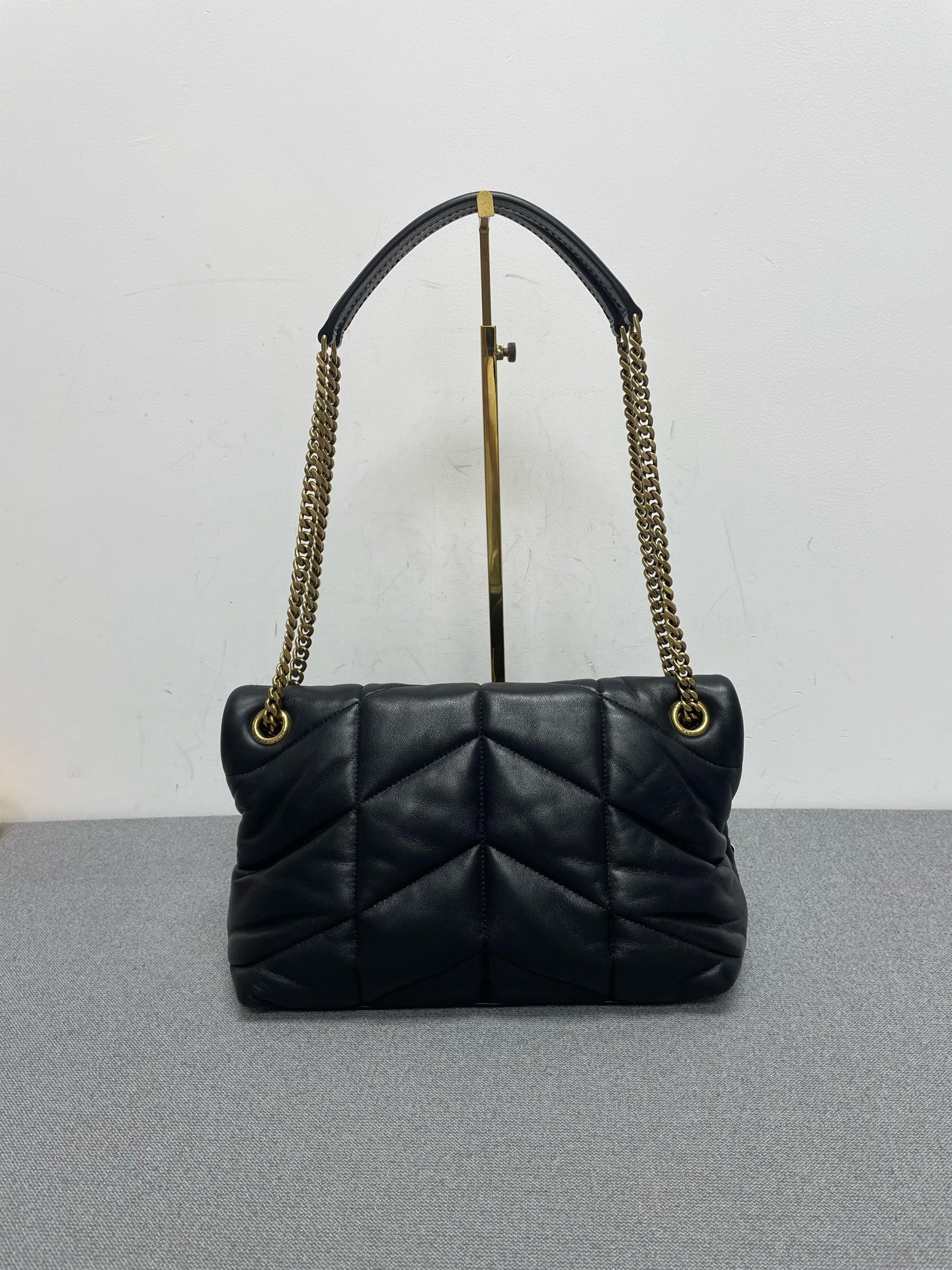 Saint Laurent - Loulou Puffer - Leather - Black - (medium)