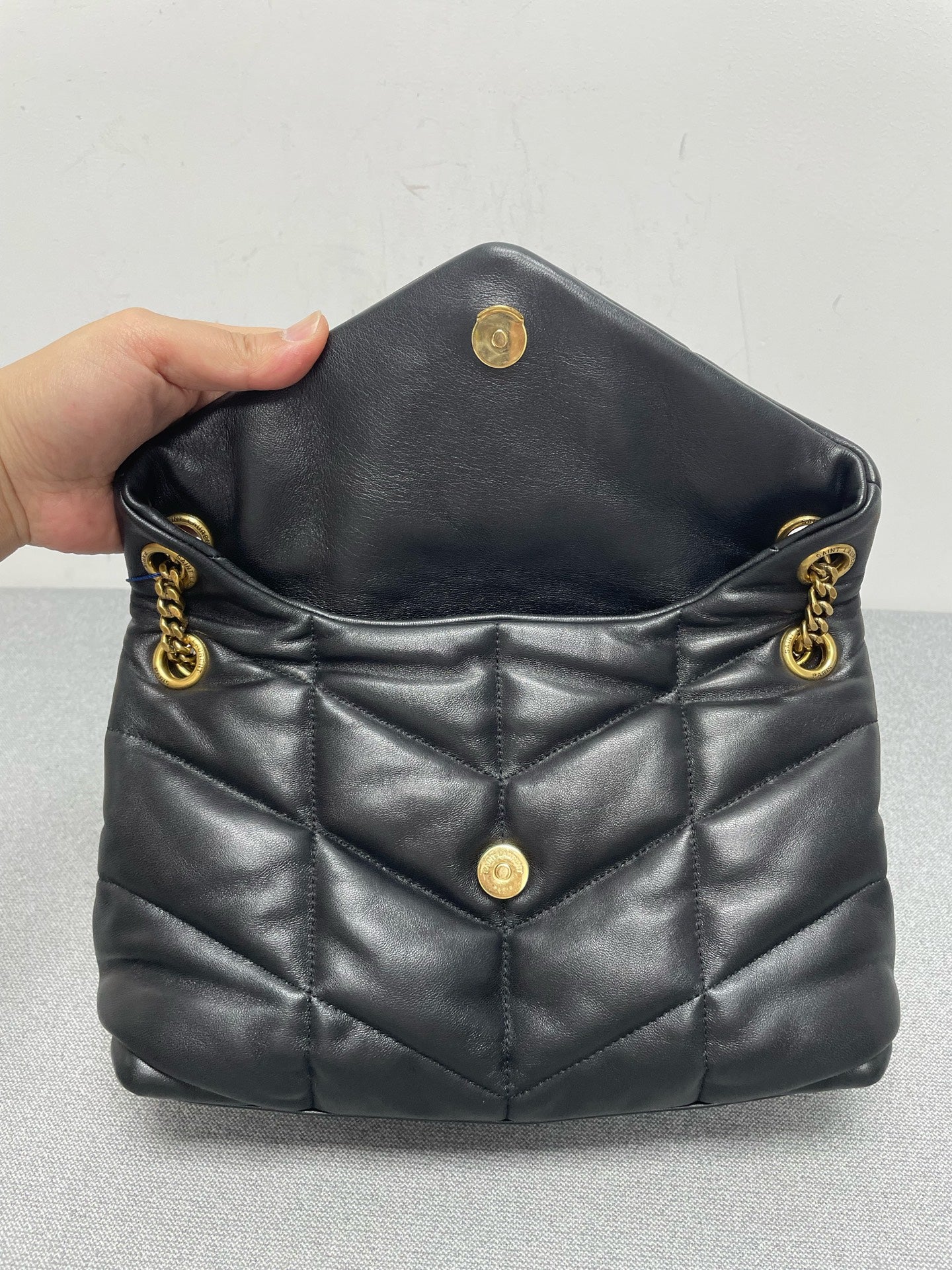 Saint Laurent - Loulou Puffer - Leather - Black - (medium)