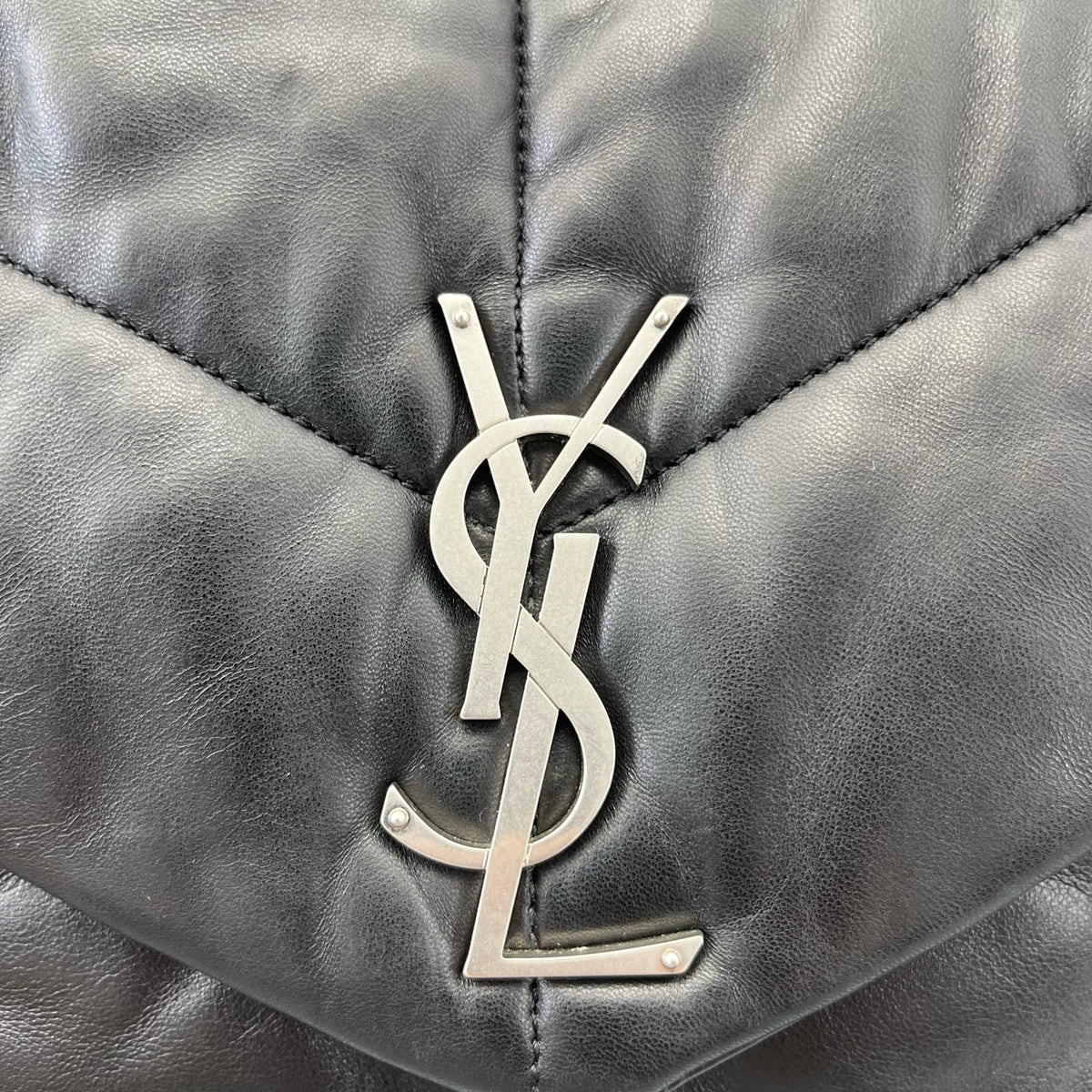 Saint Laurent - Loulou Puffer - Leather - Black - (medium)