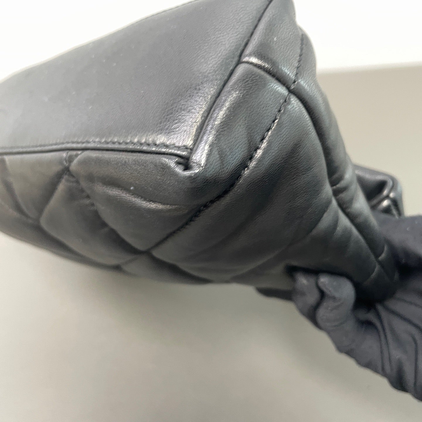 Saint Laurent - Loulou Puffer - Leather - Black - (mini)