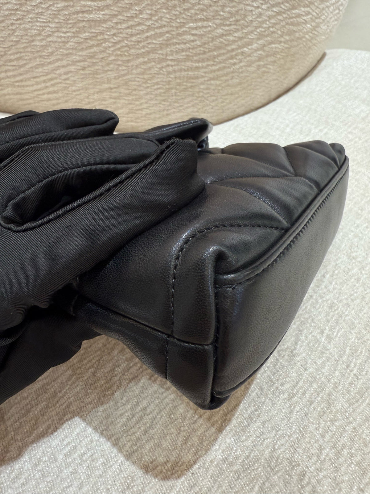 Saint Laurent - LouLou Puffer - Leather - Black - (mini)
