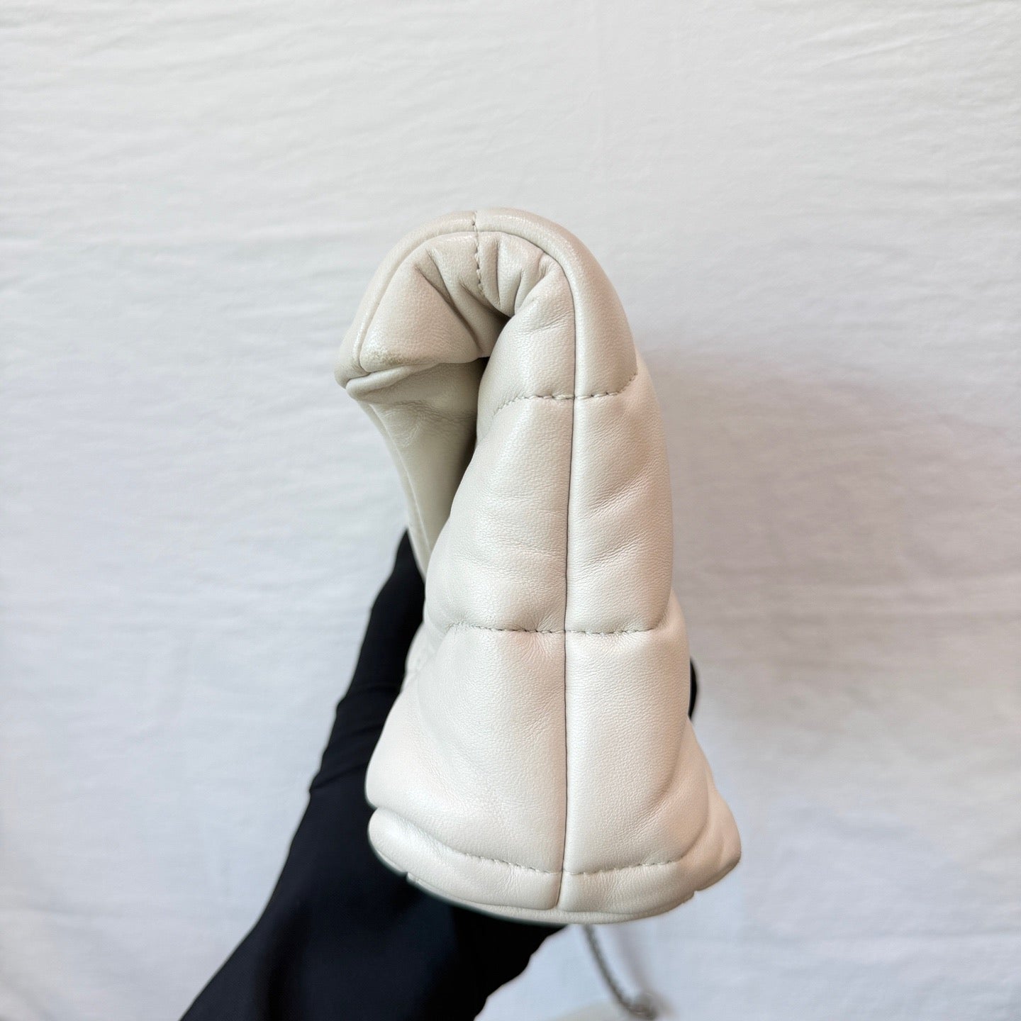 Saint Laurent - Loulou Puffer - Leather - White - (small)