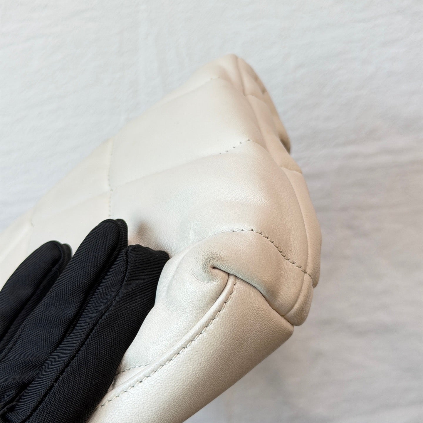 Saint Laurent - Loulou Puffer - Leather - White - (small)