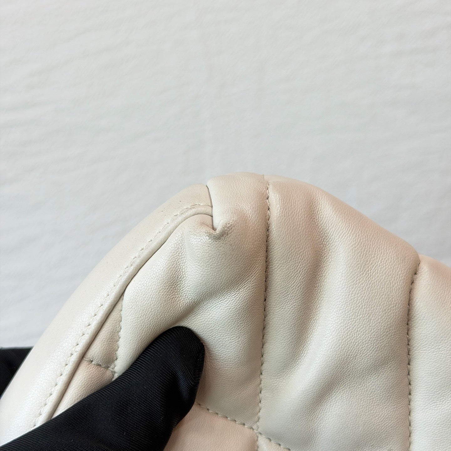 Saint Laurent - Loulou Puffer - Leather - White - (small)