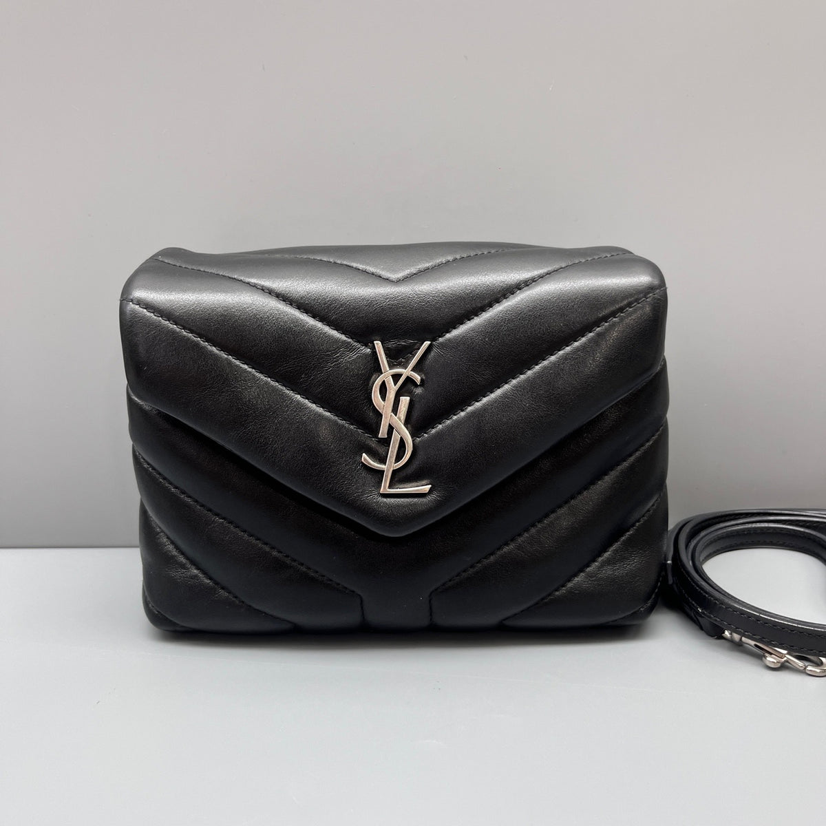 Saint Laurent - Loulou Puffer Mini Bag - Leather - Black - (mini)