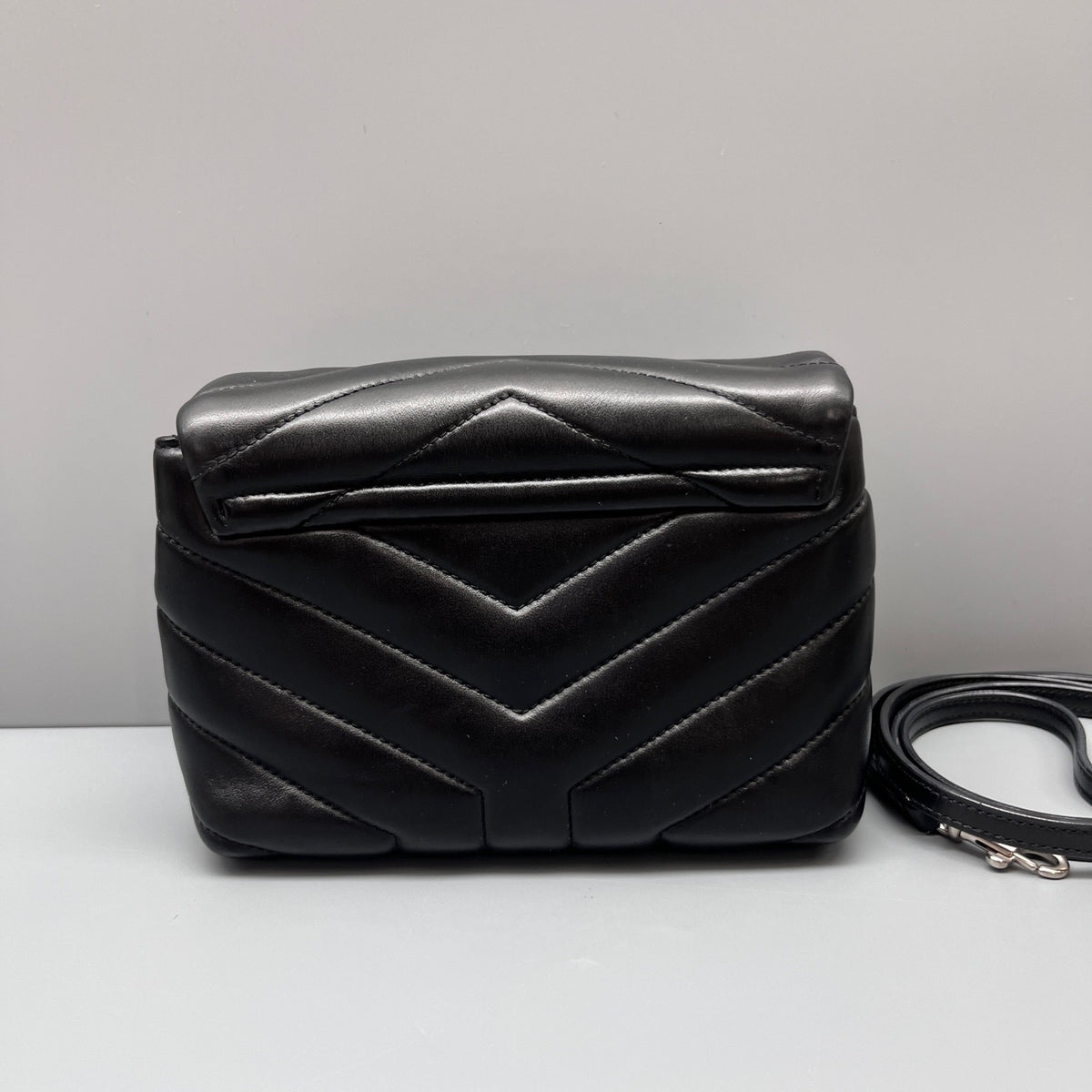Saint Laurent - Loulou Puffer Mini Bag - Leather - Black - (mini)
