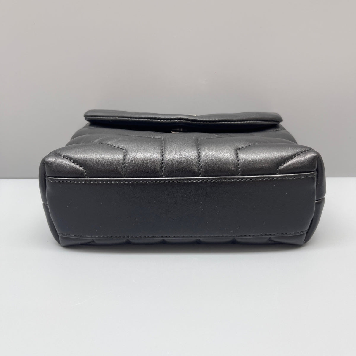 Saint Laurent - Loulou Puffer Mini Bag - Leather - Black - (mini)