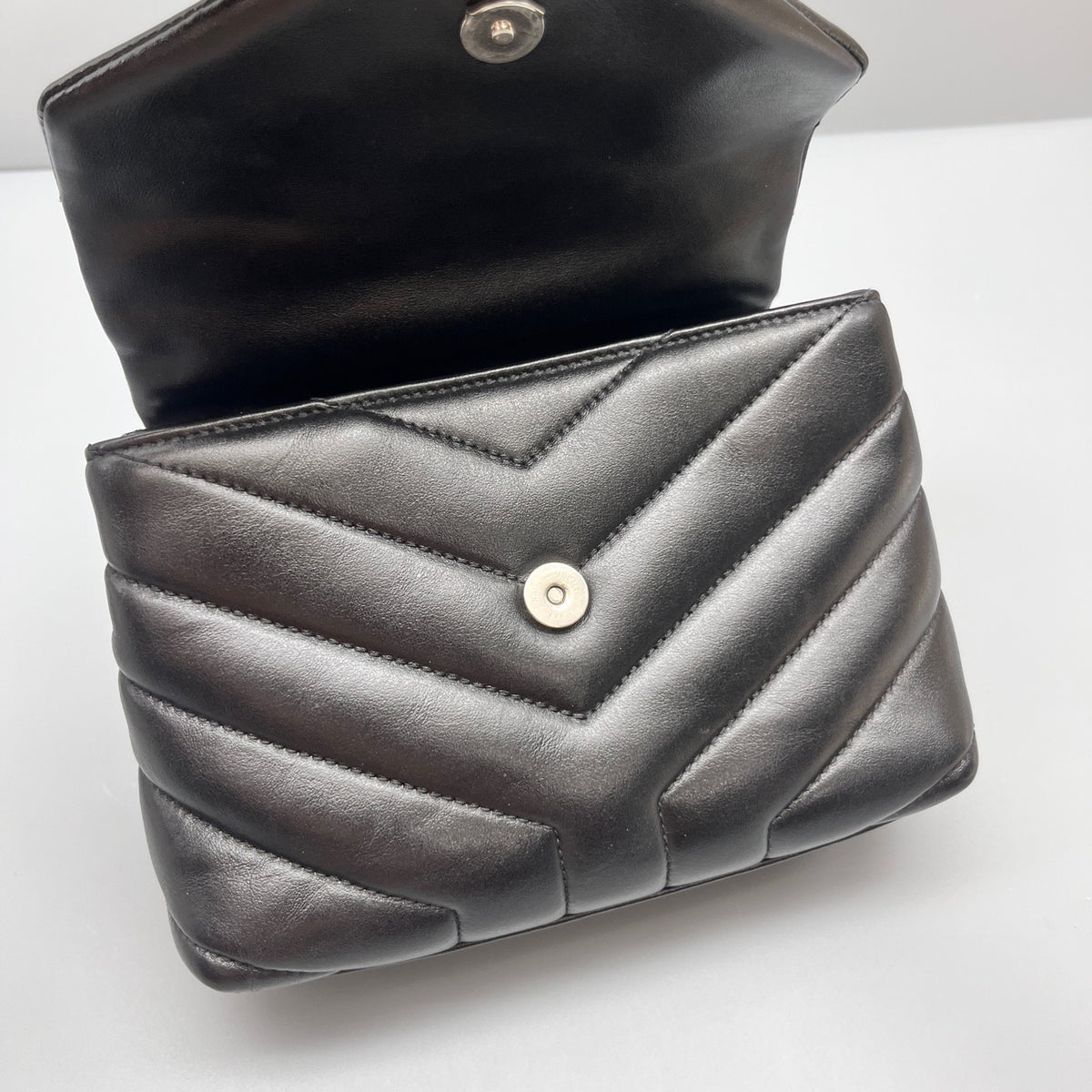 Saint Laurent - Loulou Puffer Mini Bag - Leather - Black - (mini)