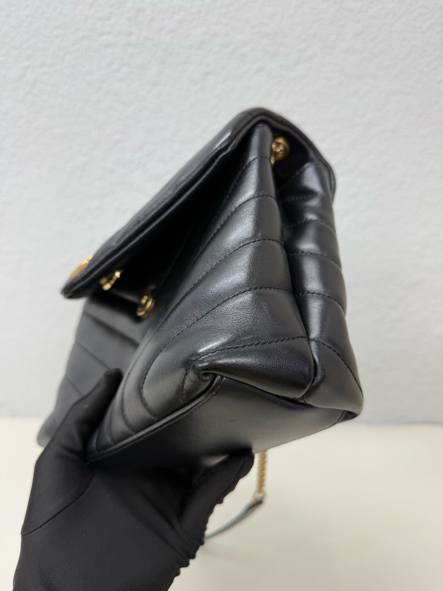 Saint Laurent - Loulou Puffer Small - Leather - Black - (small)