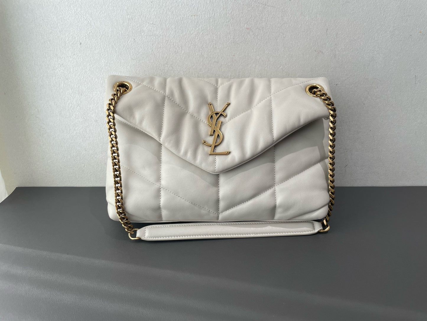 Saint Laurent - Loulou Puffer Small - Leather - White - (Small)