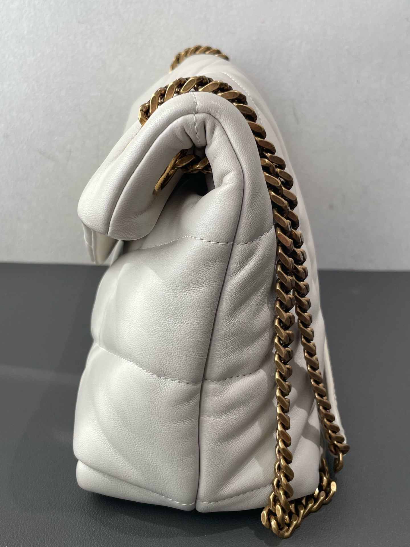 Saint Laurent - Loulou Puffer Small - Leather - White - (Small)