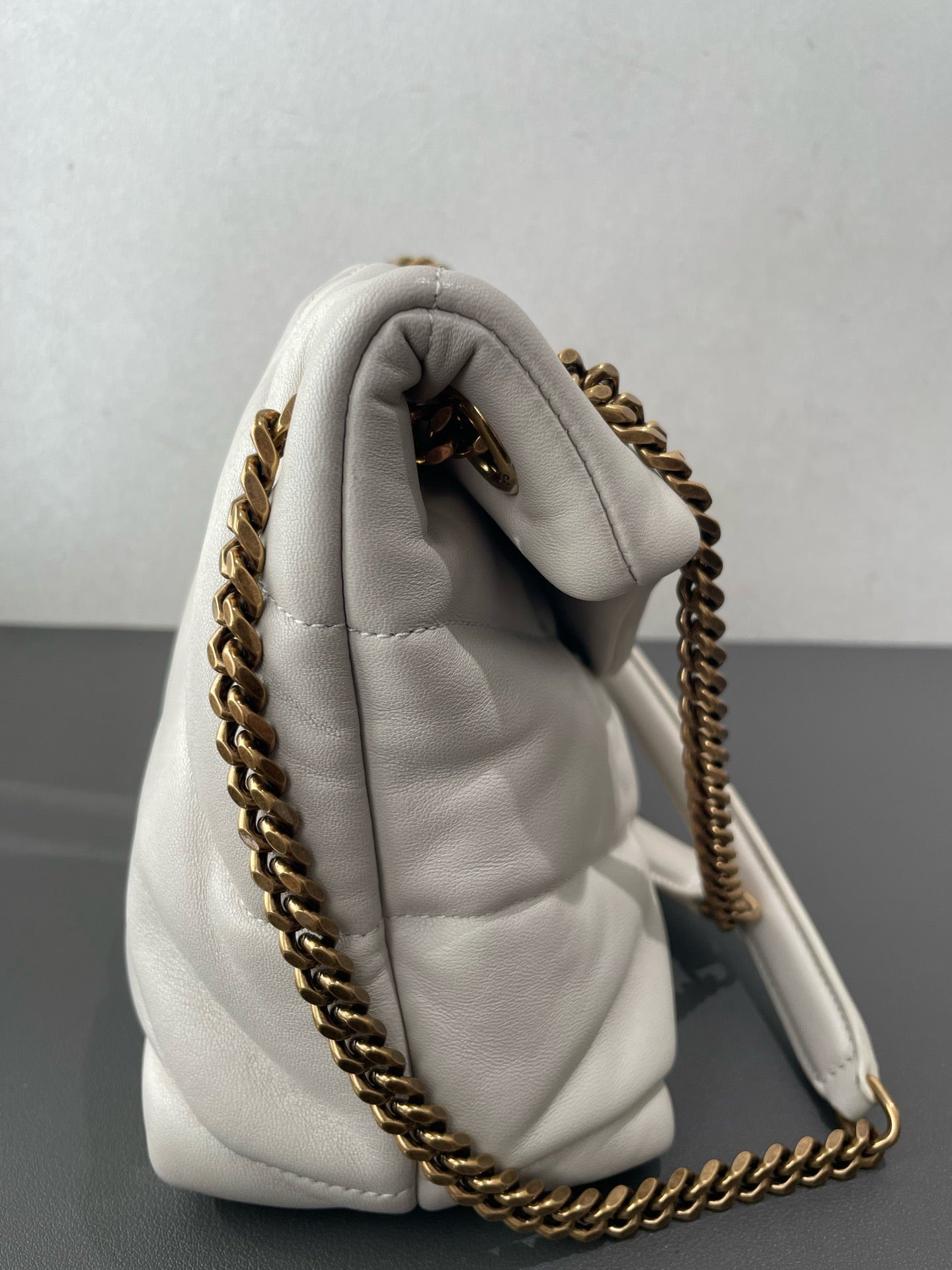 Saint Laurent - Loulou Puffer Small - Leather - White - (Small)