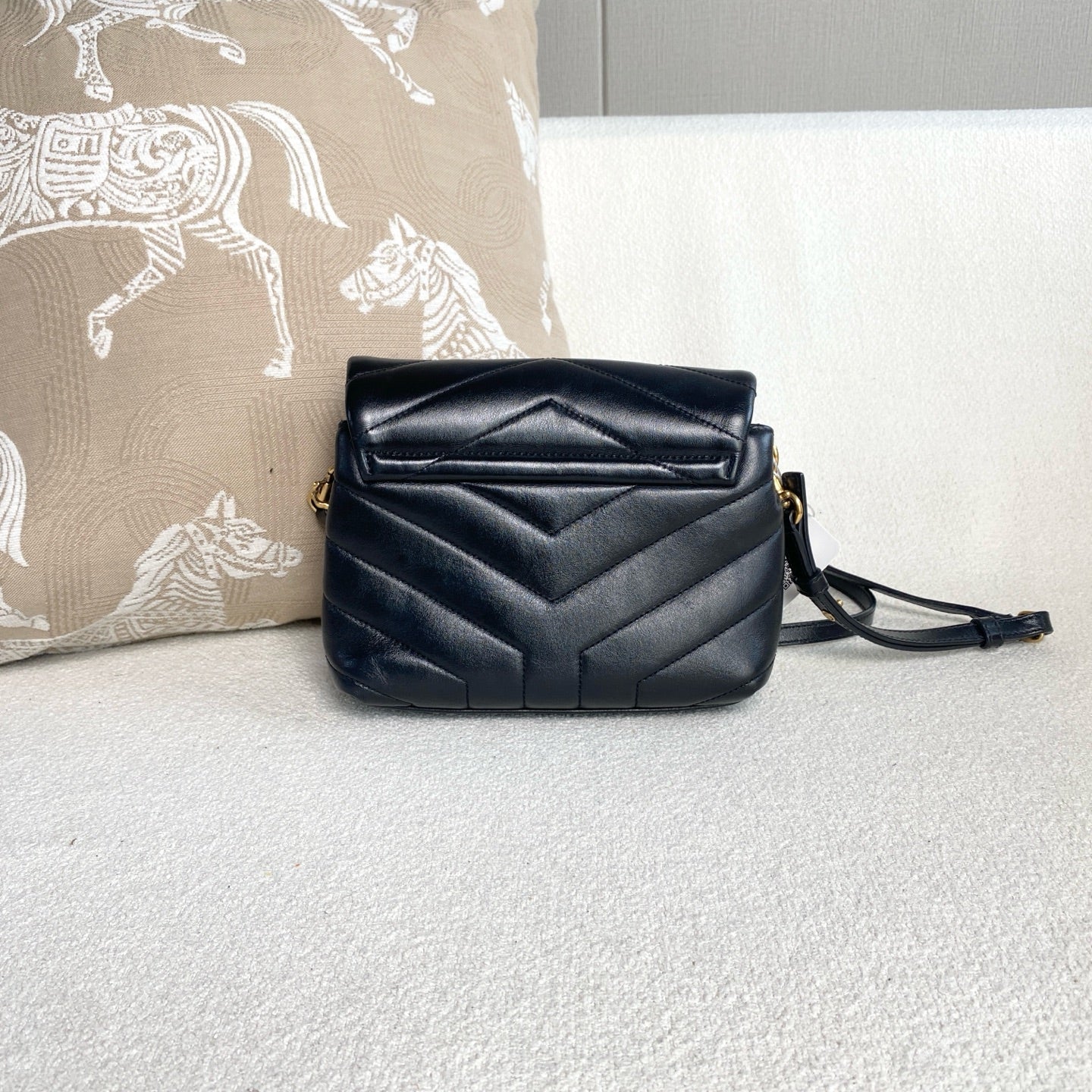 Saint Laurent - Loulou Toy Bag - Cowhide leather - Black with Gold-Tone Hardware - (mini)