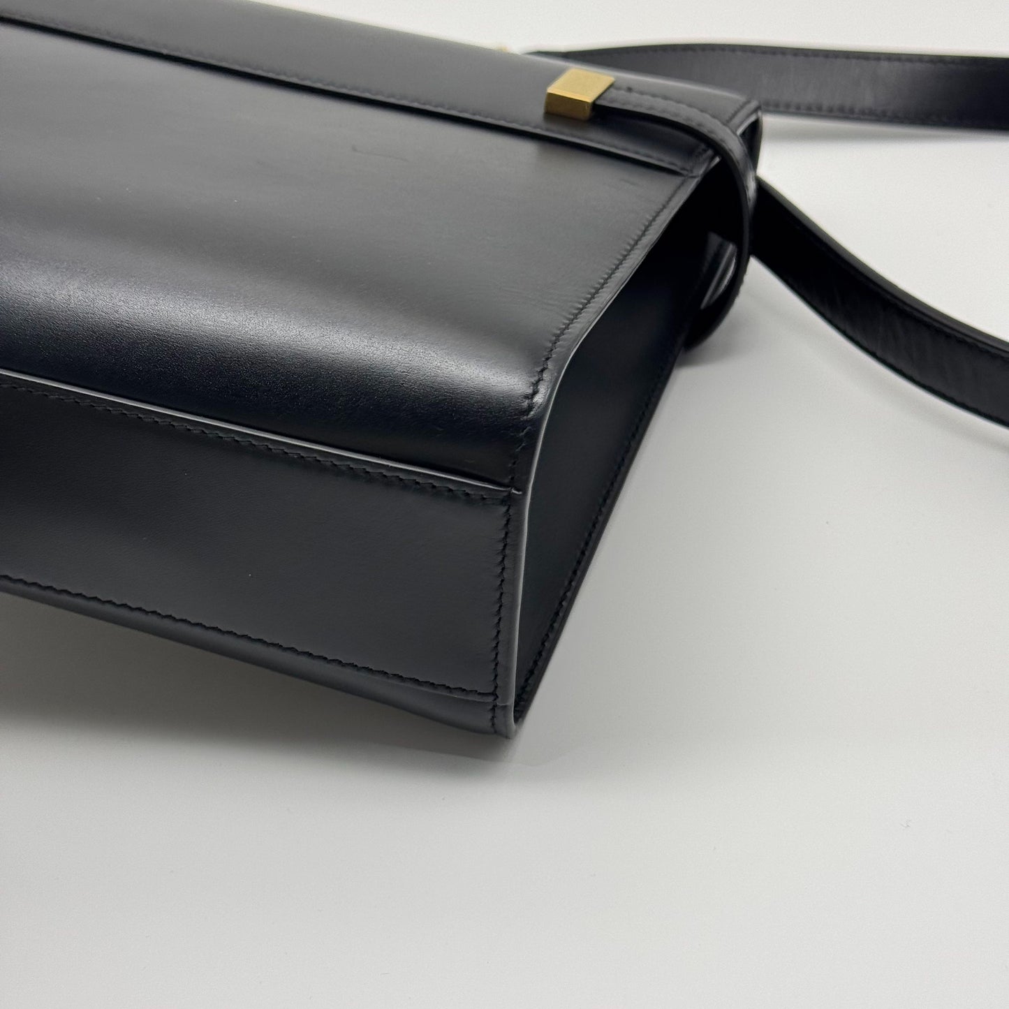 Saint Laurent - Manhattan - Leather - Black