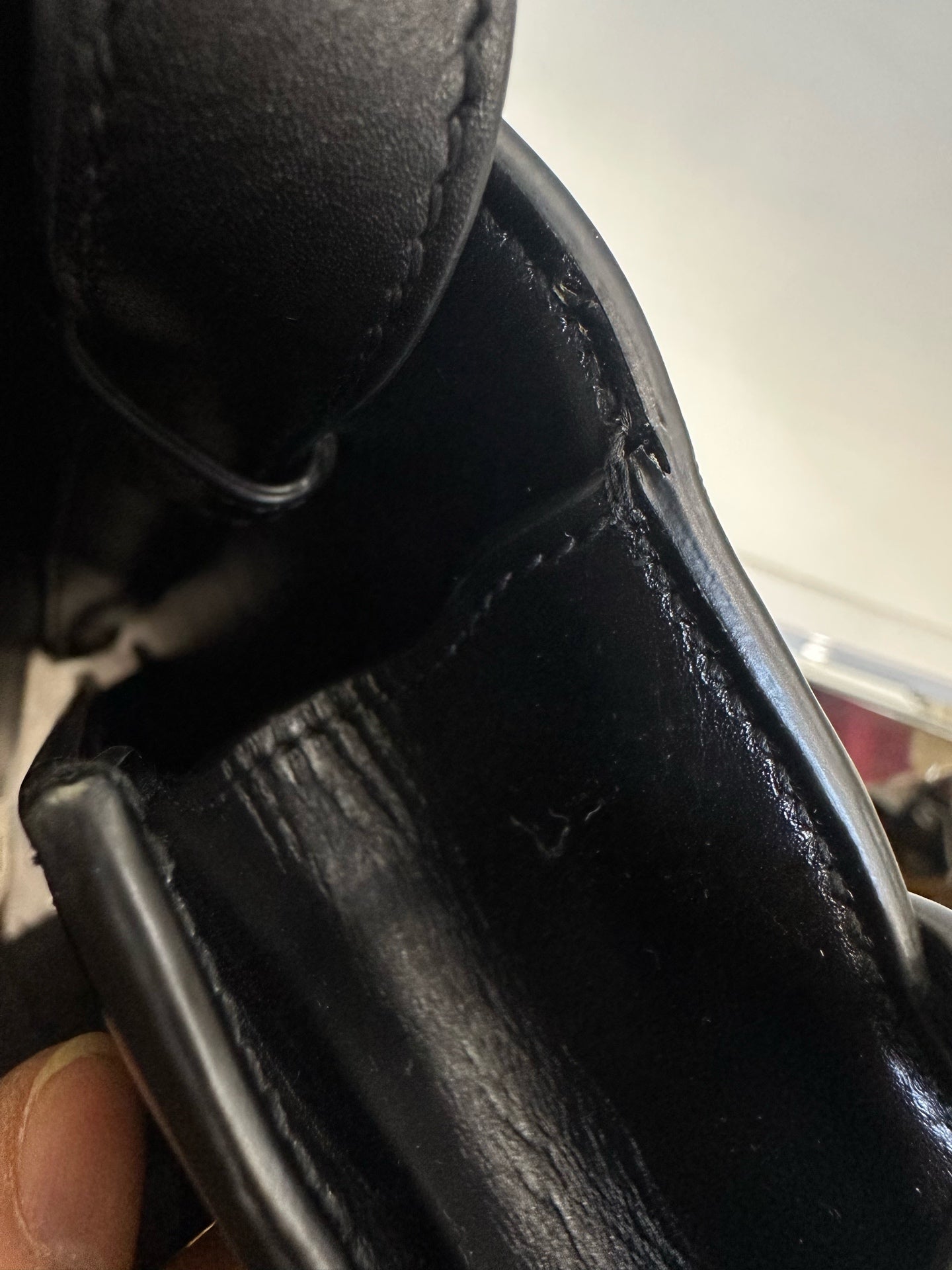 Saint Laurent - Manhattan Box - Leather - Black - (Medium)