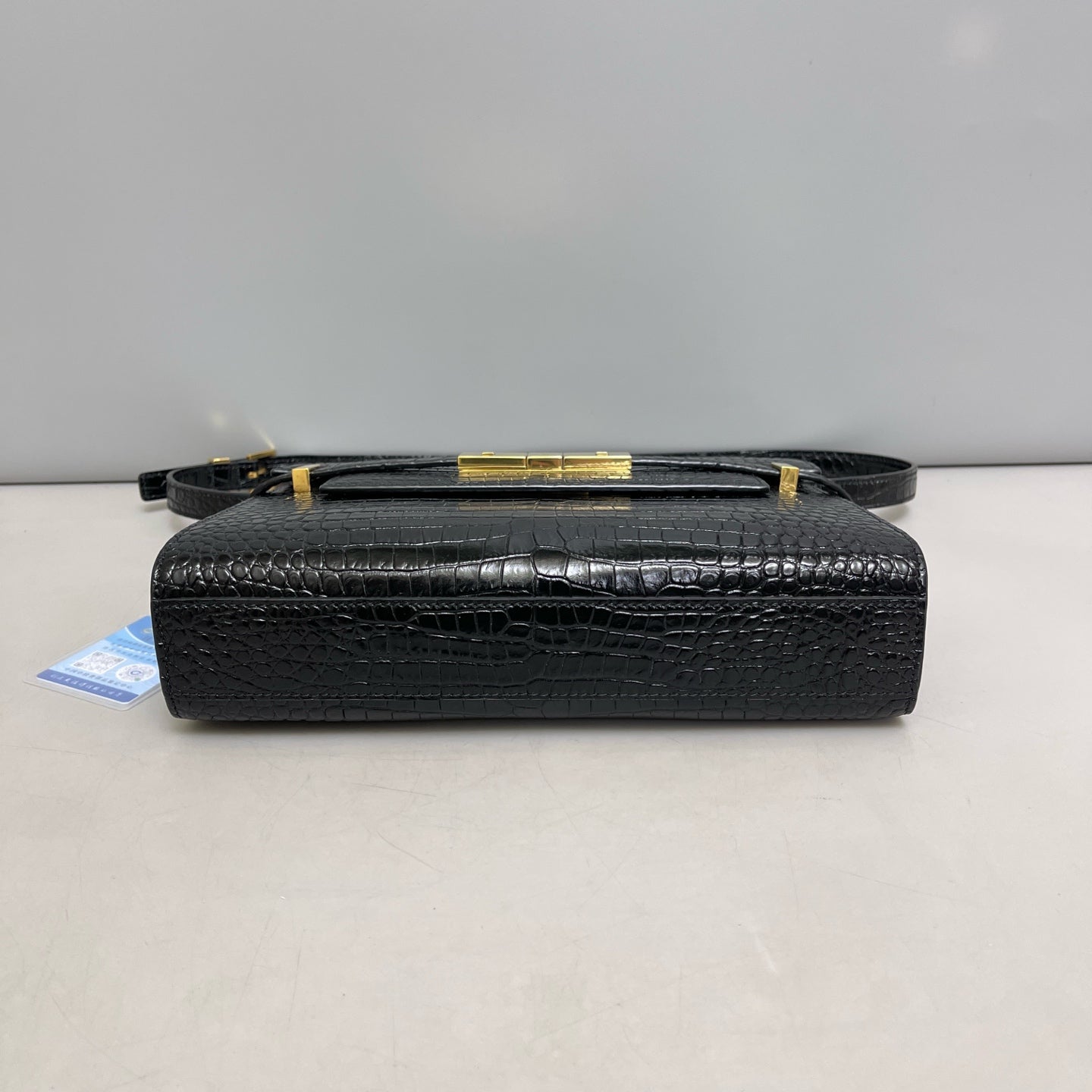Saint Laurent - Manhattan - Crocodile - Black - (small)