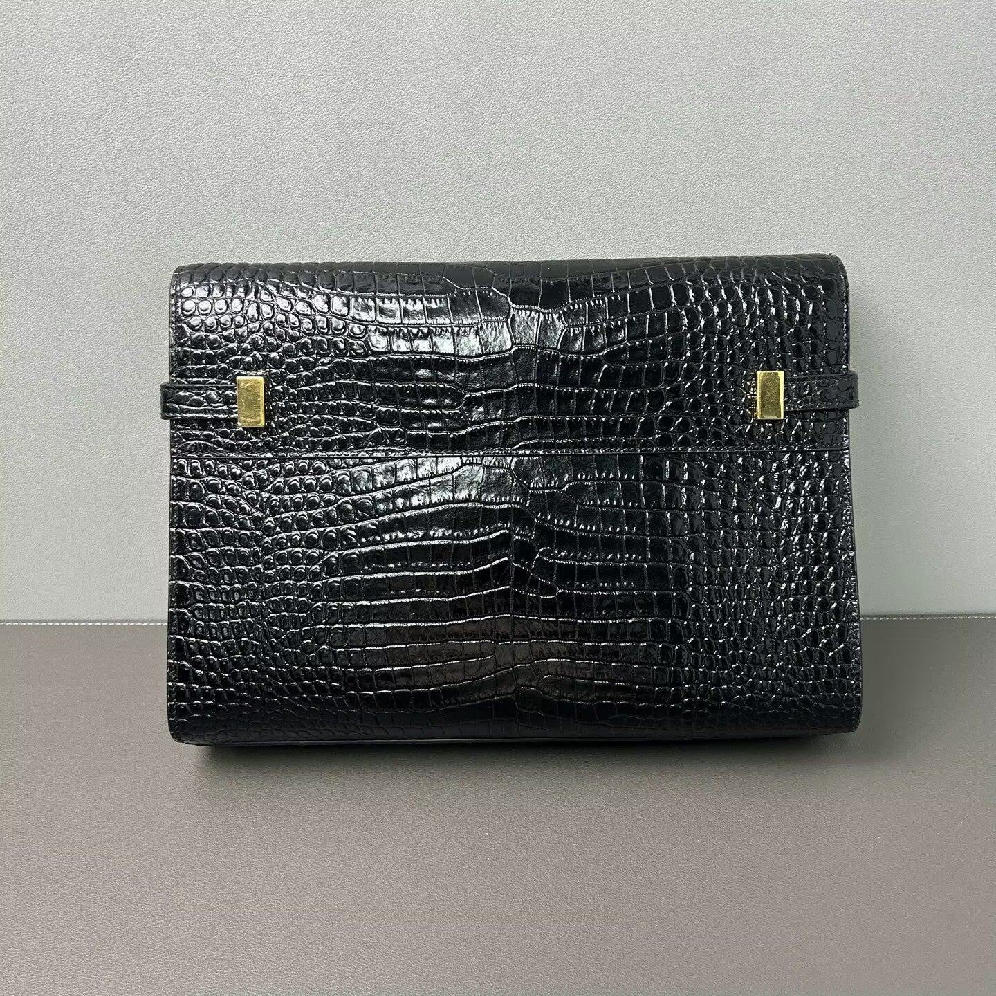 Saint Laurent - Manhattan - Crocodile-embossed leather - Black - (medium)