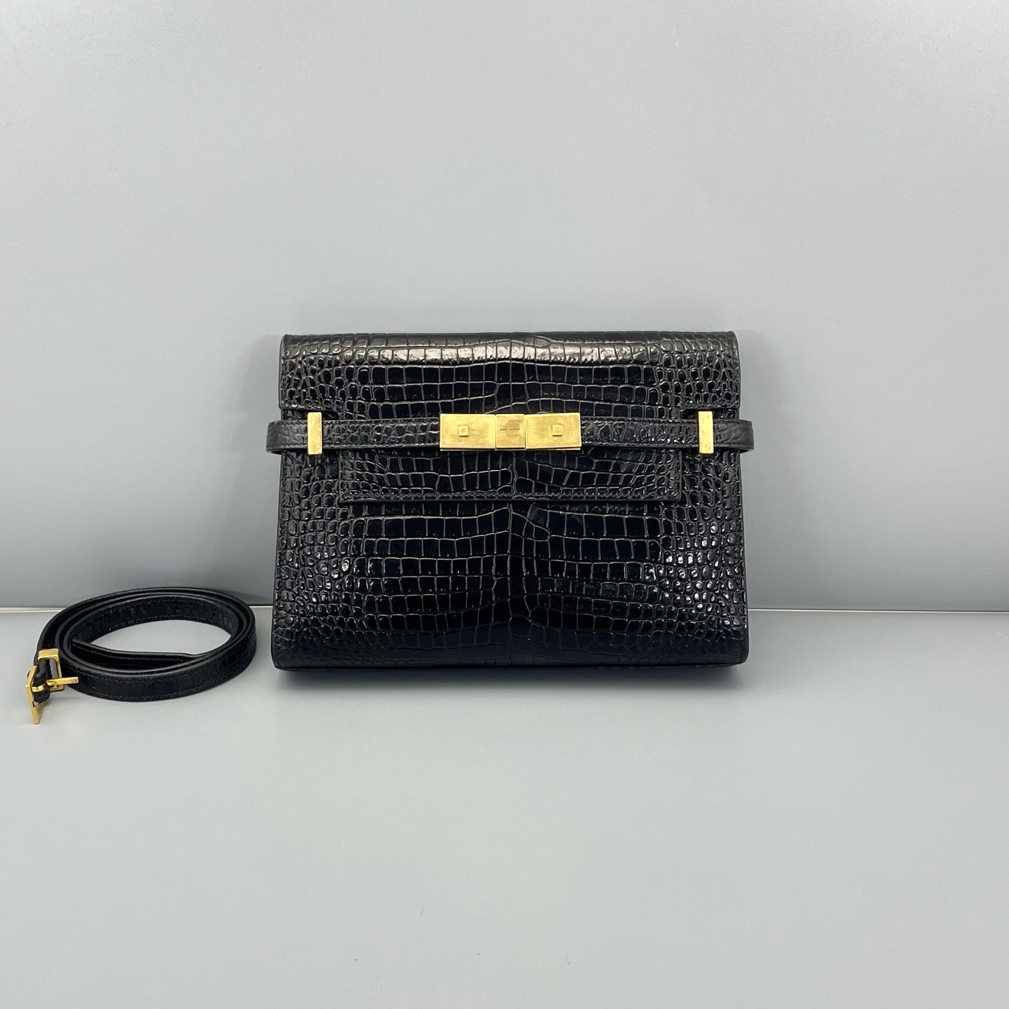 Saint Laurent - Manhattan - Crocodile-embossed leather - Black - (small)