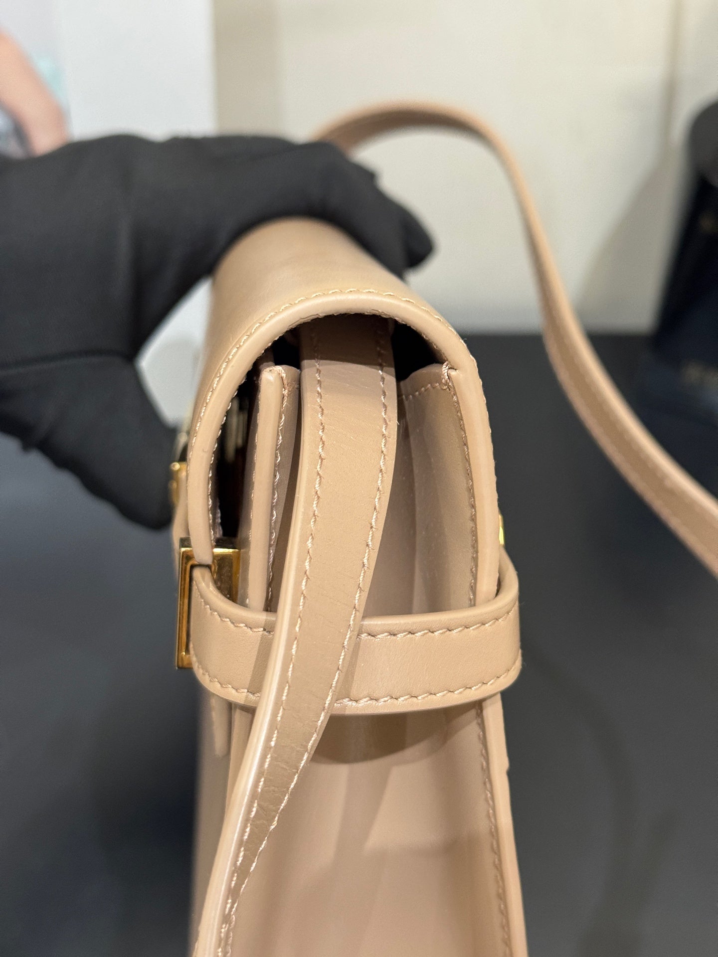 Saint Laurent - Manhattan - Leather - Beige - (mini)
