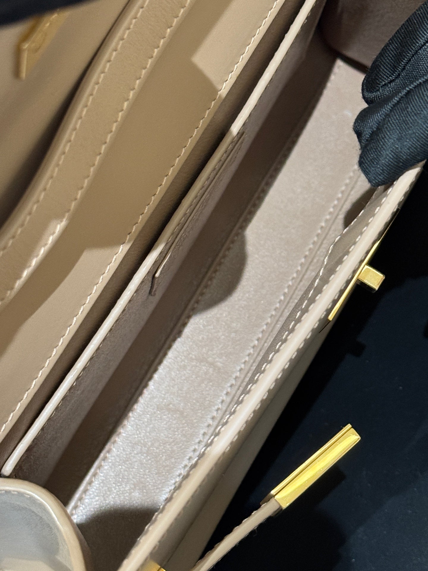Saint Laurent - Manhattan - Leather - Beige - (mini)