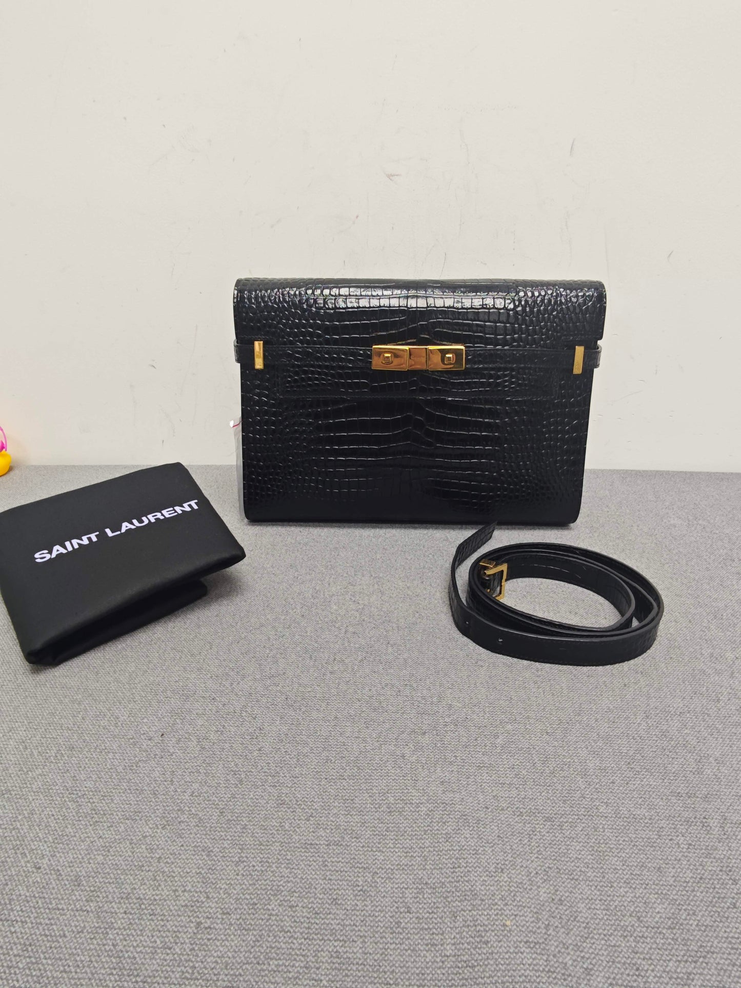 Saint Laurent - Manhattan - Leather - Black - (medium)