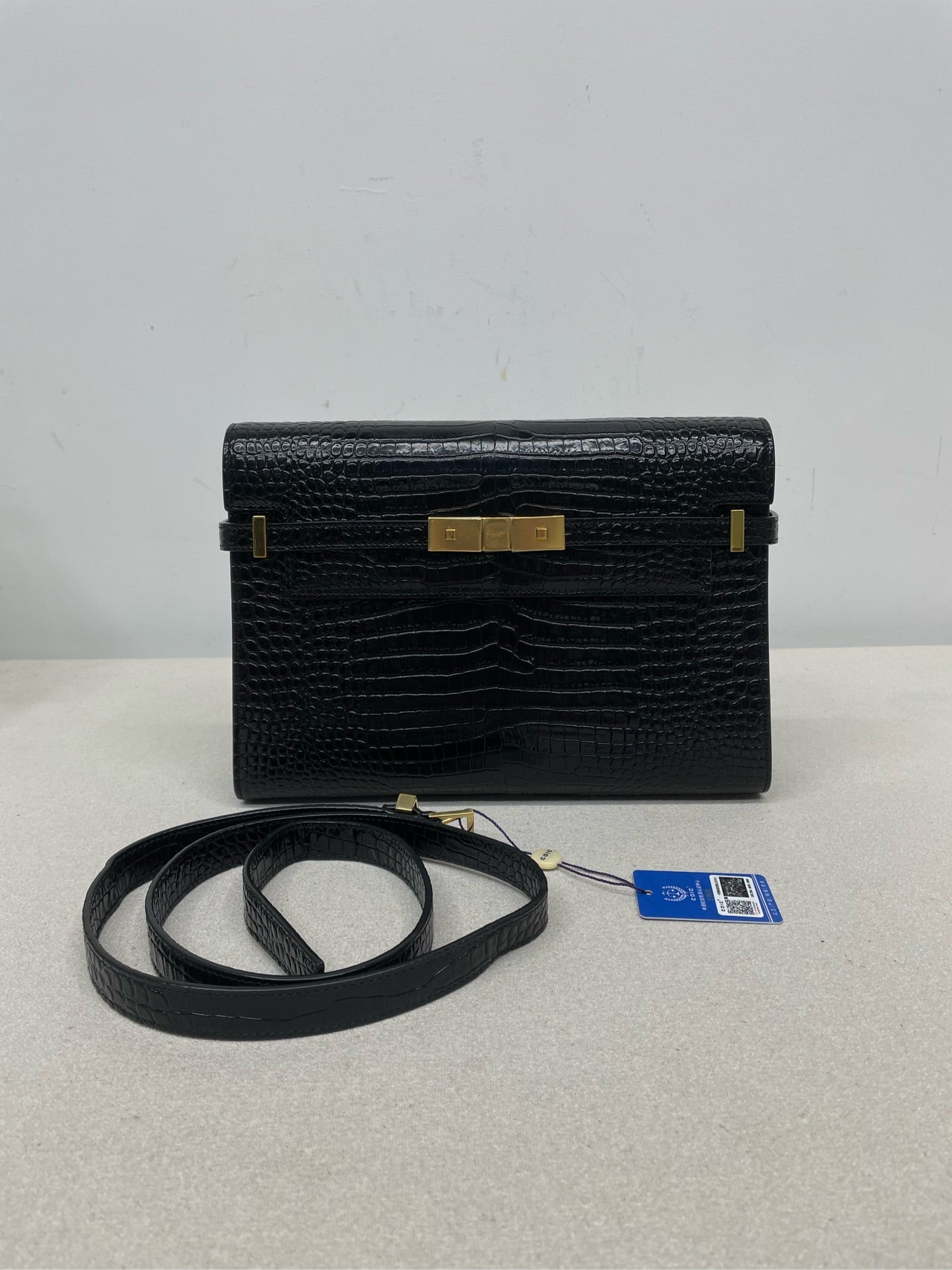 Saint Laurent - Manhattan - Leather - Black - (Medium)
