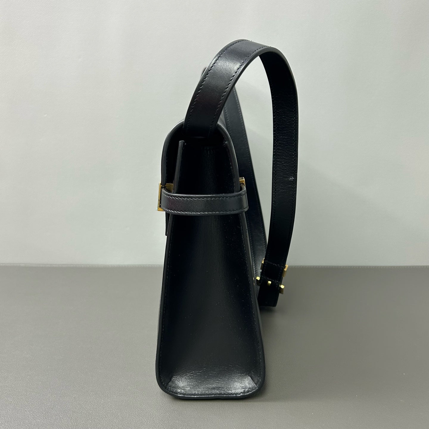 Saint Laurent - Manhattan - Leather - Black - (medium)