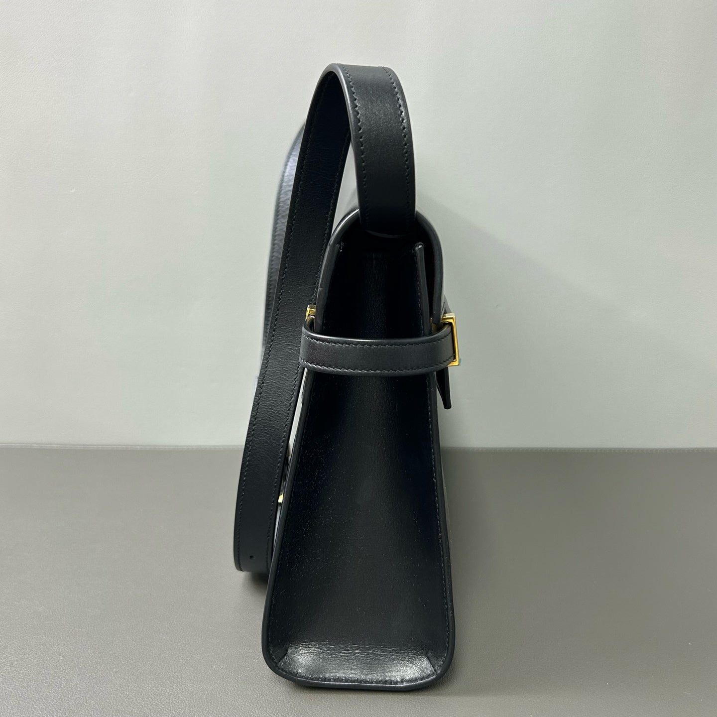 Saint Laurent - Manhattan - Leather - Black - (medium)