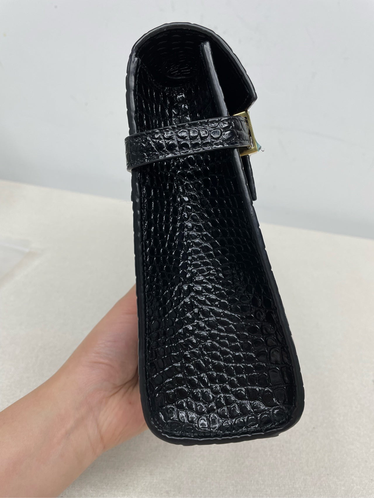 Saint Laurent - Manhattan - Leather - Black - (Medium)