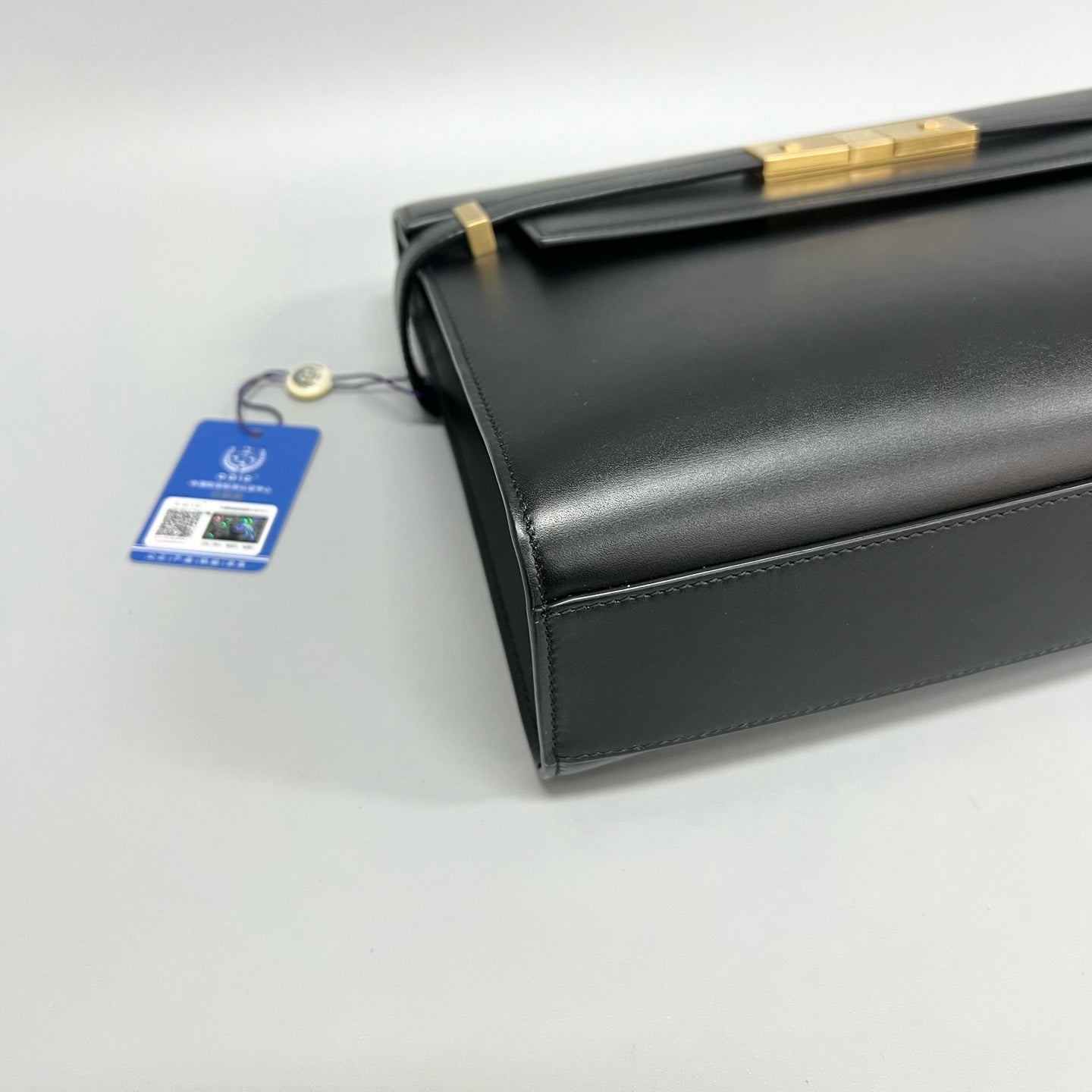 Saint Laurent - Manhattan - Leather - Black - (medium)