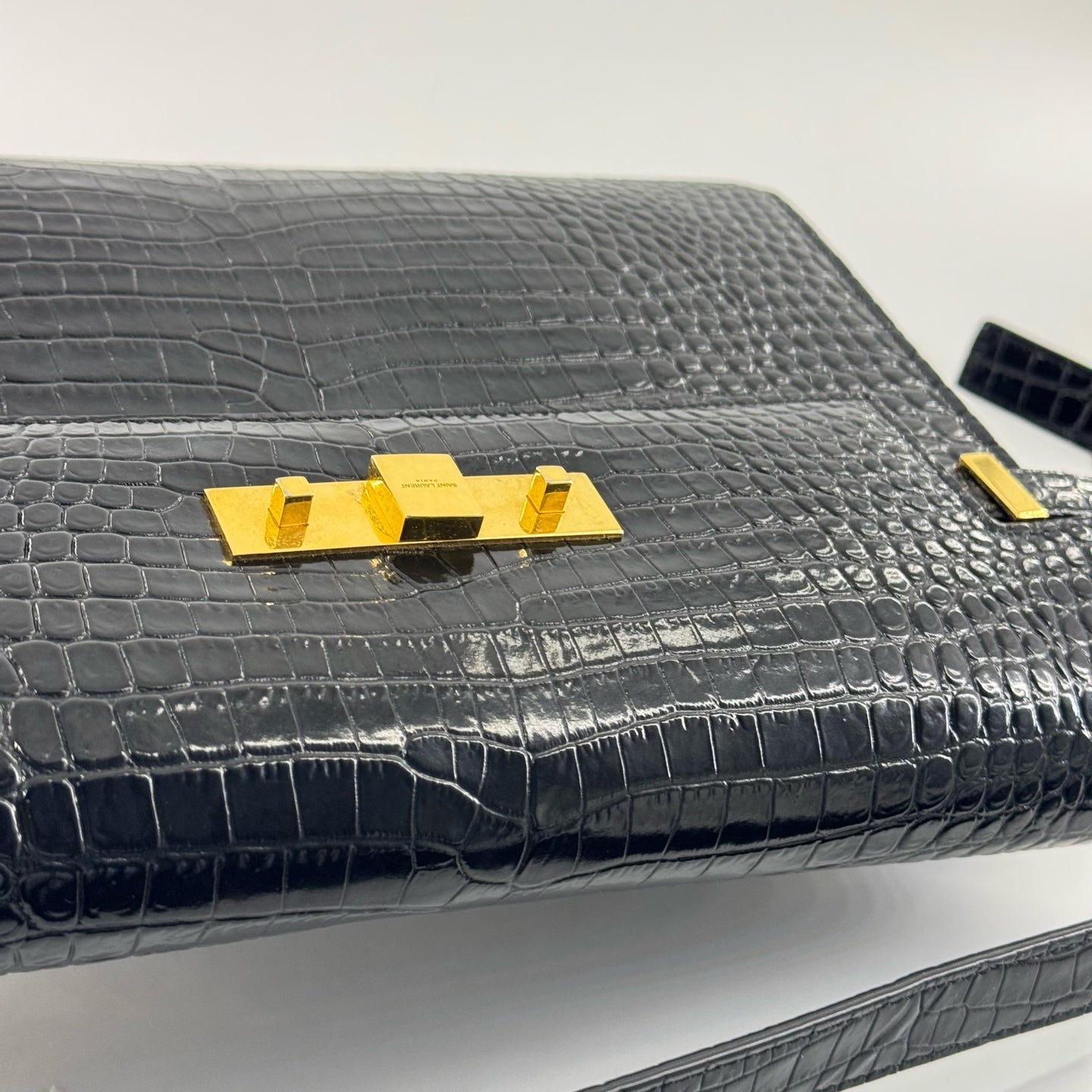 Saint Laurent - Manhattan - Leather - Black - (medium)