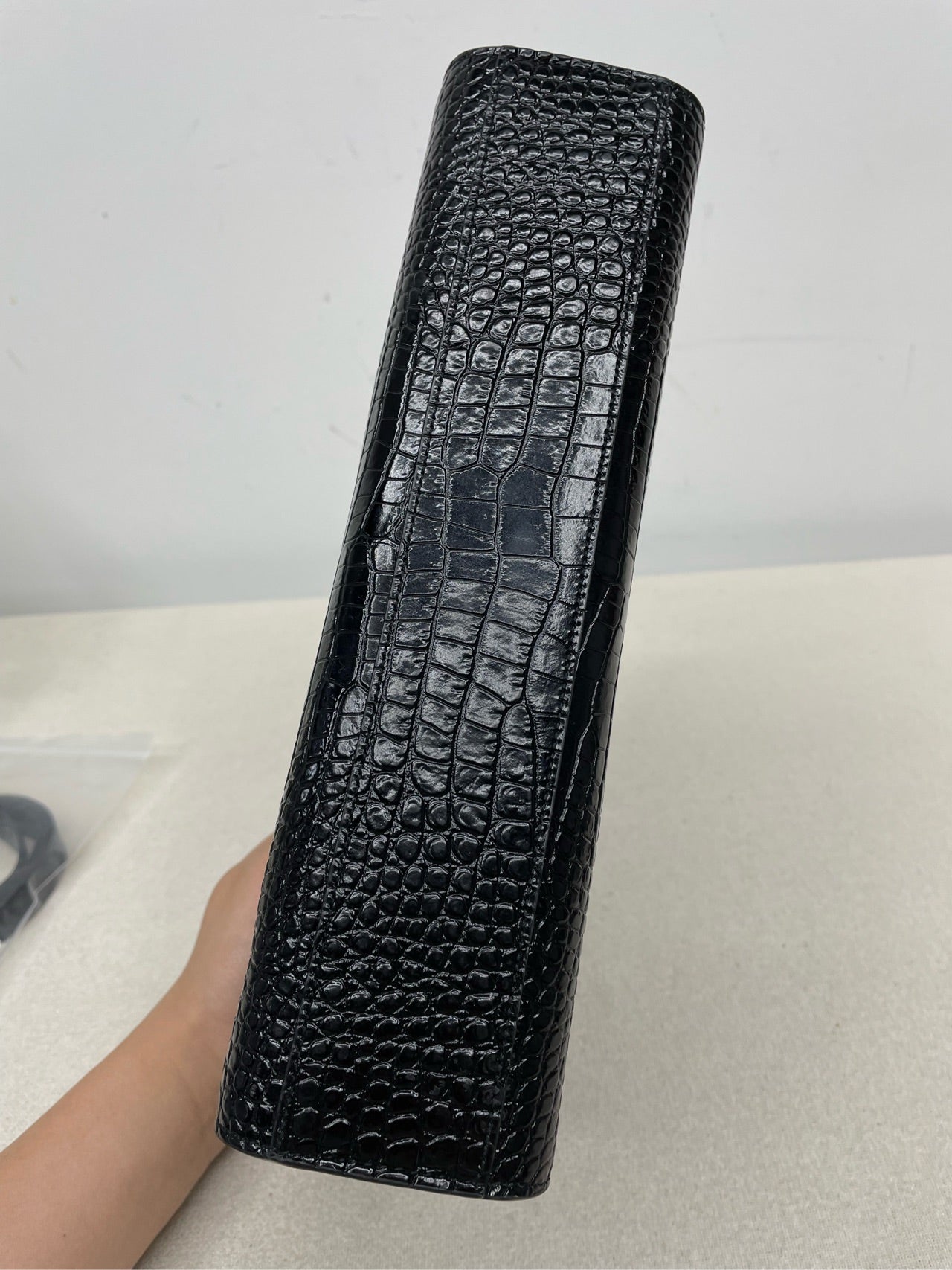 Saint Laurent - Manhattan - Leather - Black - (Medium)