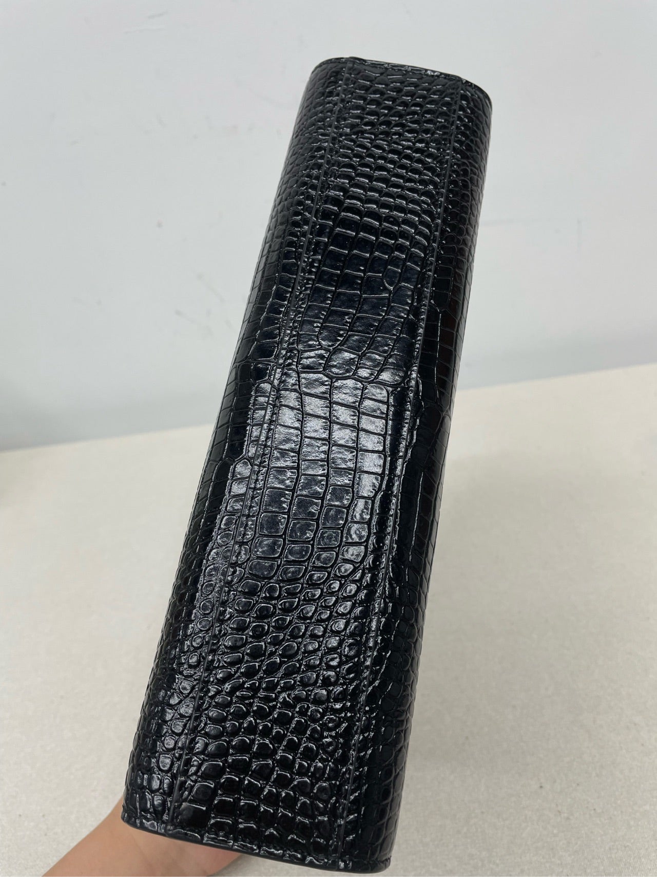 Saint Laurent - Manhattan - Leather - Black - (Medium)