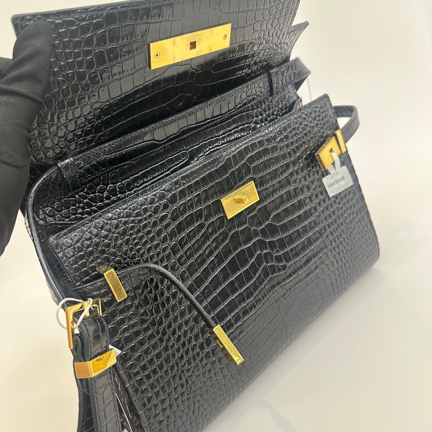 Saint Laurent - Manhattan - Leather - Black - (medium)