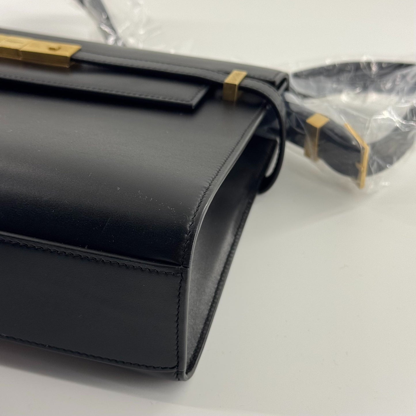 Saint Laurent - Manhattan - Leather - Black - (medium)