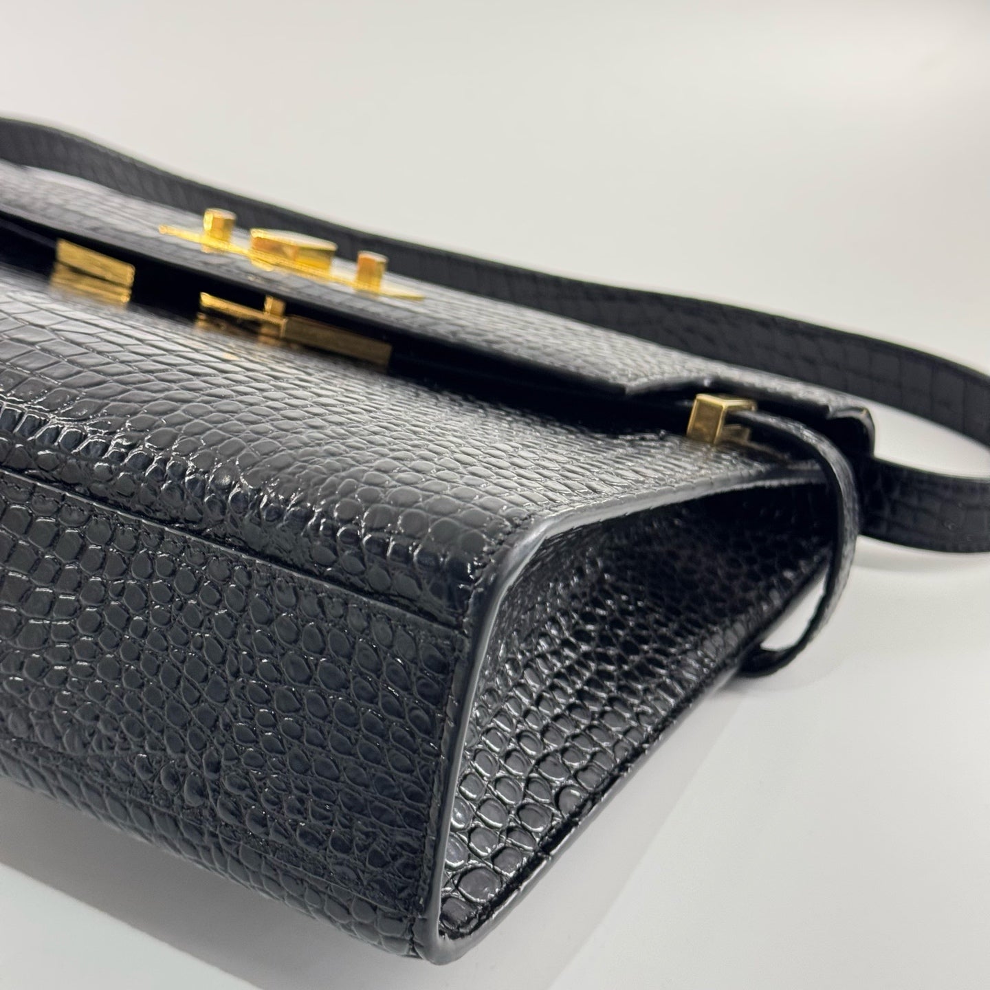 Saint Laurent - Manhattan - Leather - Black - (medium)