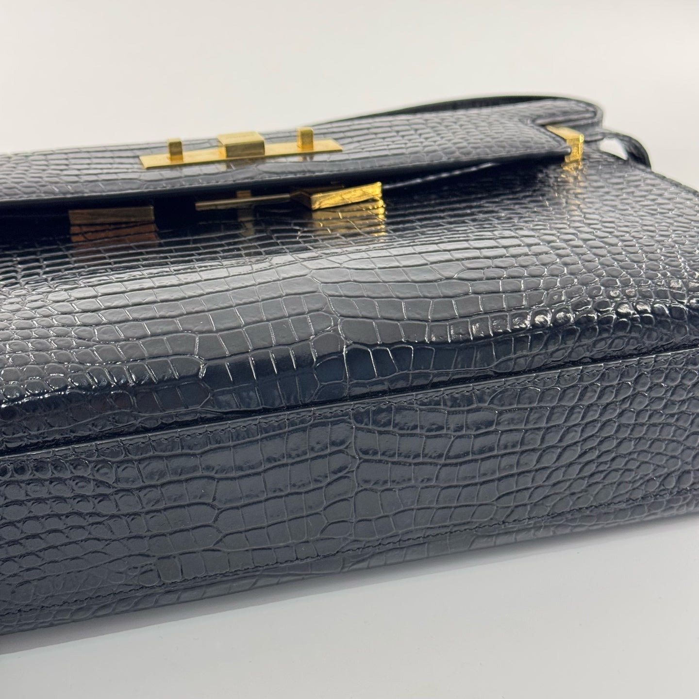 Saint Laurent - Manhattan - Leather - Black - (medium)