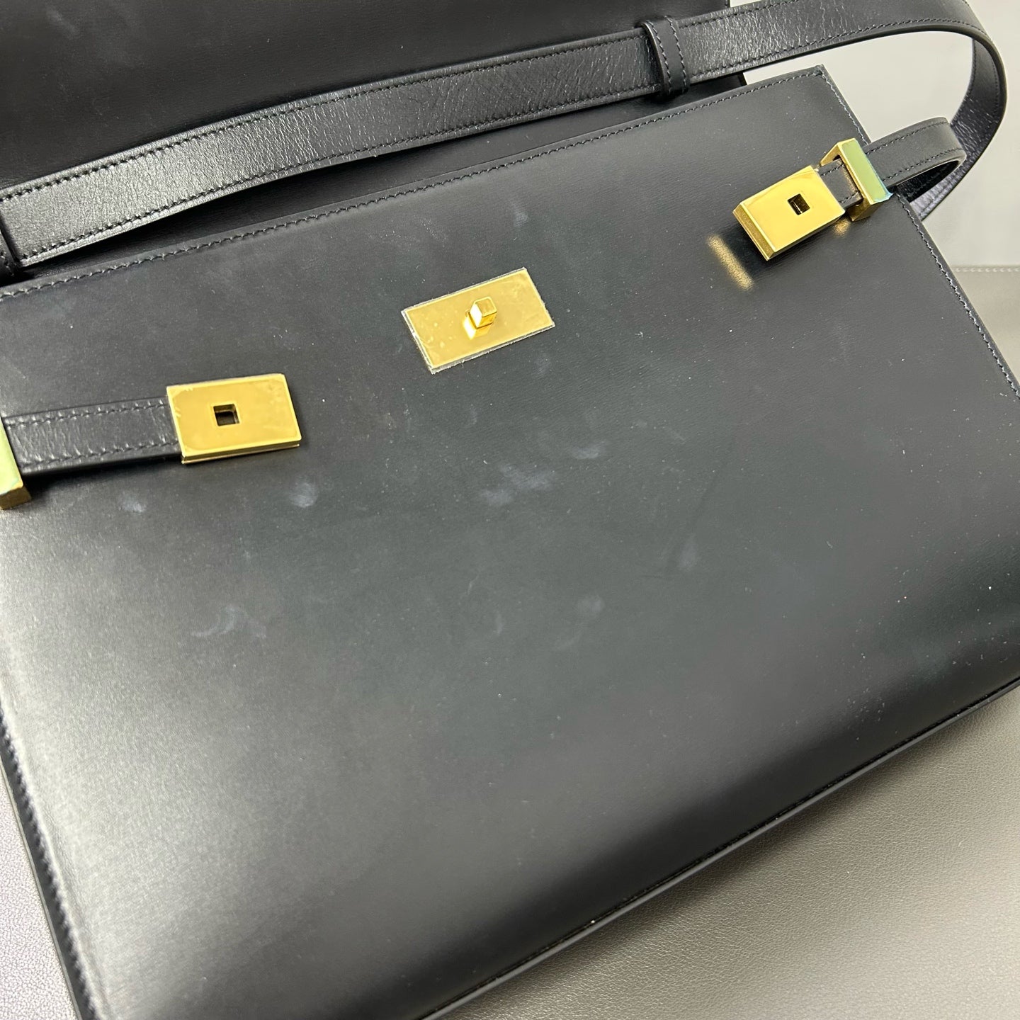 Saint Laurent - Manhattan - Leather - Black - (medium)
