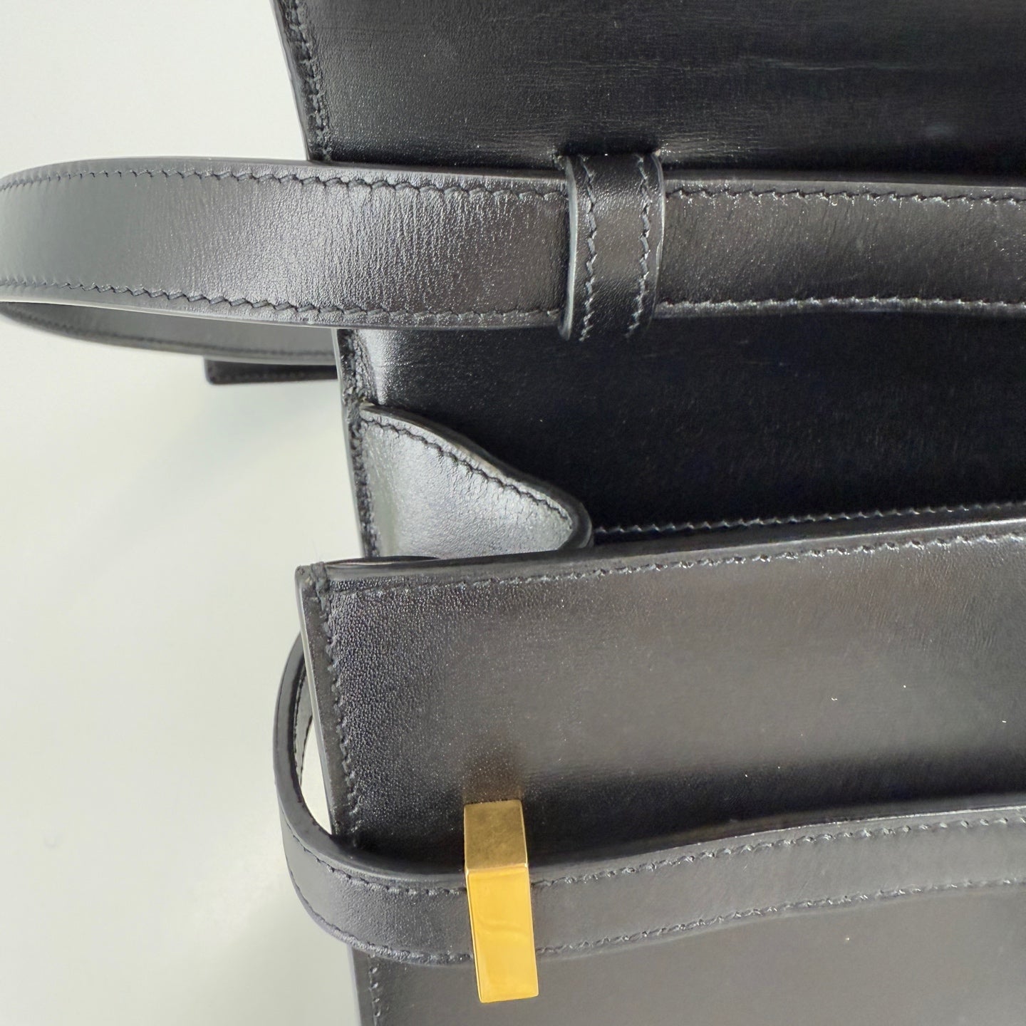 Saint Laurent - Manhattan - Leather - Black - (Medium)