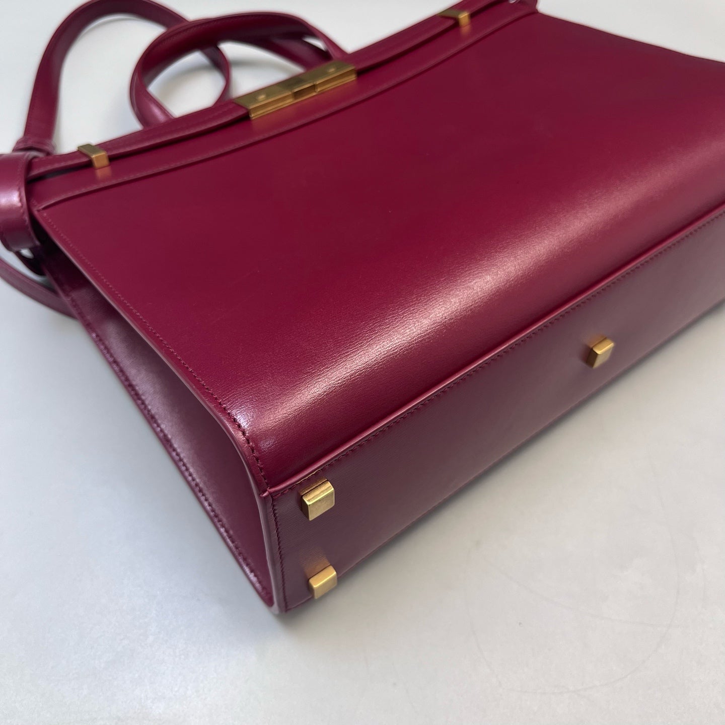 Saint Laurent - Manhattan - Leather - Burgundy - (Medium)