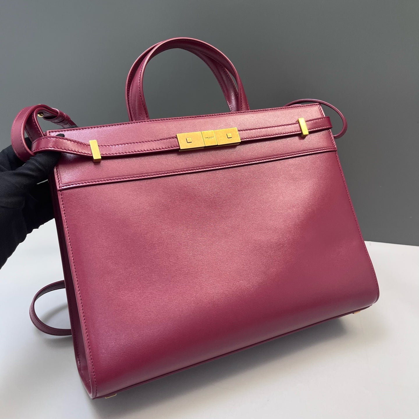 Saint Laurent - Manhattan - Leather - Burgundy - (Medium)