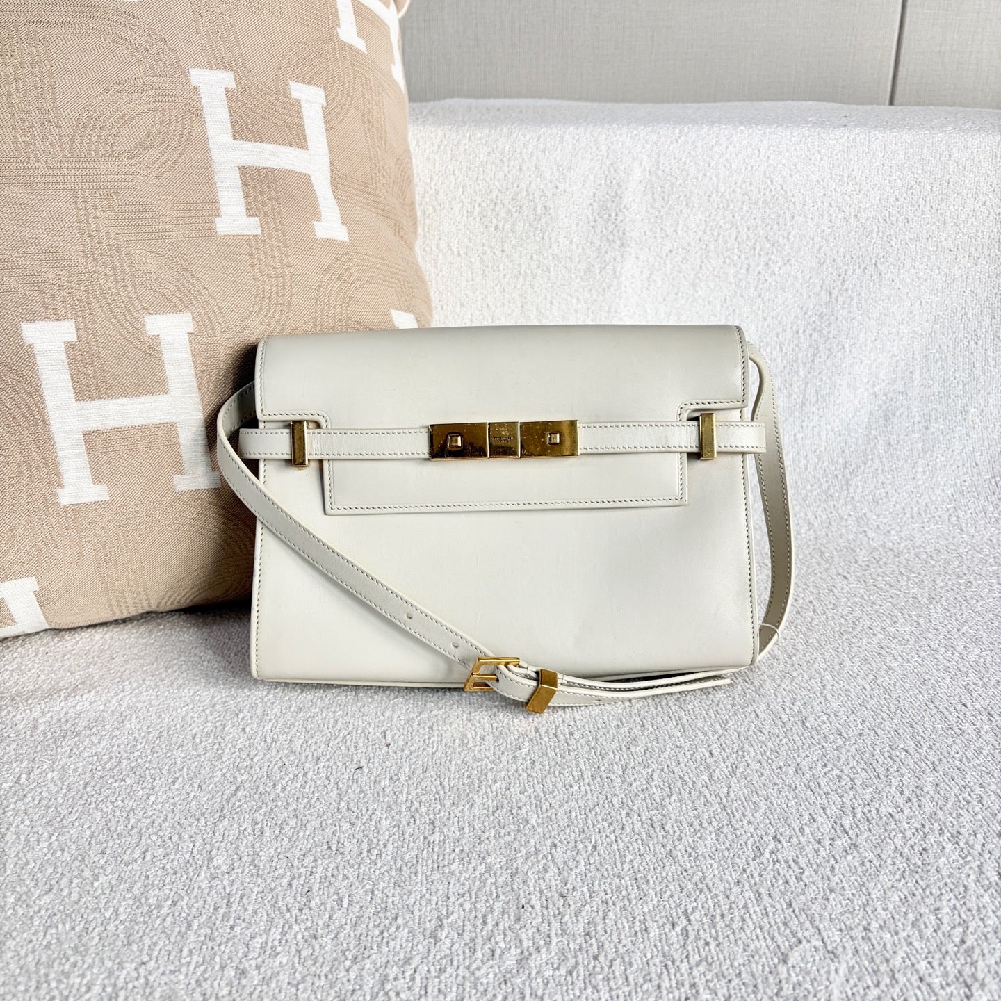 Saint Laurent - Manhattan Small - Calfskin leather - White - (Small)
