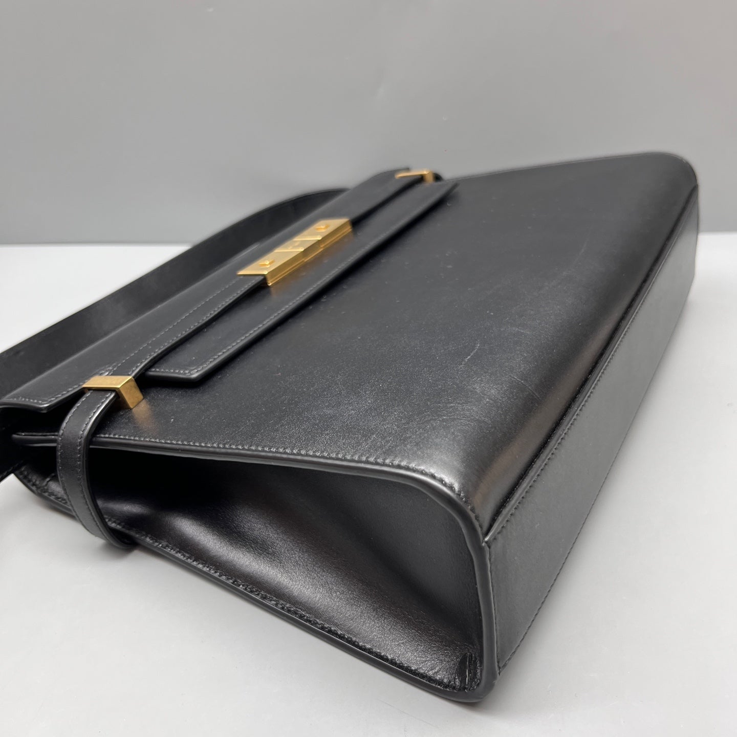 Saint Laurent - Manhattan - Smooth leather - Black - (medium)