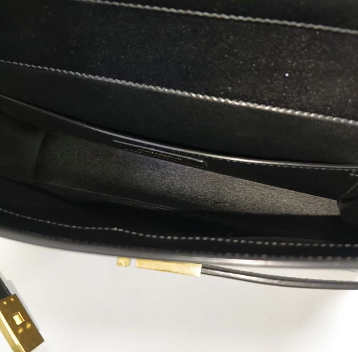 Saint Laurent - Manhattan - Smooth leather - Black - (medium)